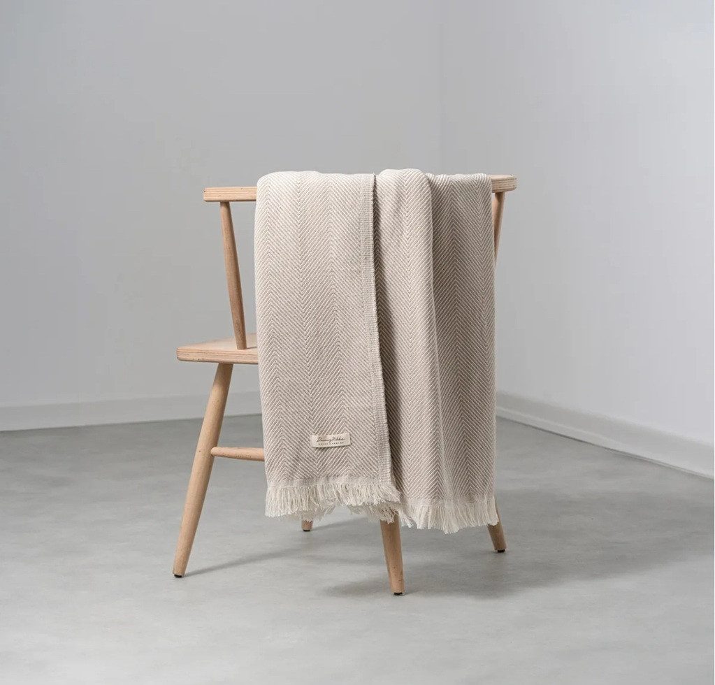 Wohndecke Wohndecke Milan in Fischgrätenmuster aus Biobaumwolle, Sandiik günstig online kaufen