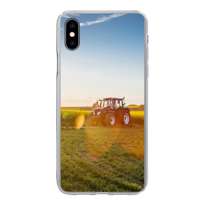 MuchoWow Handyhülle Traktor - Gras - Sonnenuntergang Handyhülle Apple iPhone Xs Max Smartphone-Bumper Print Handy