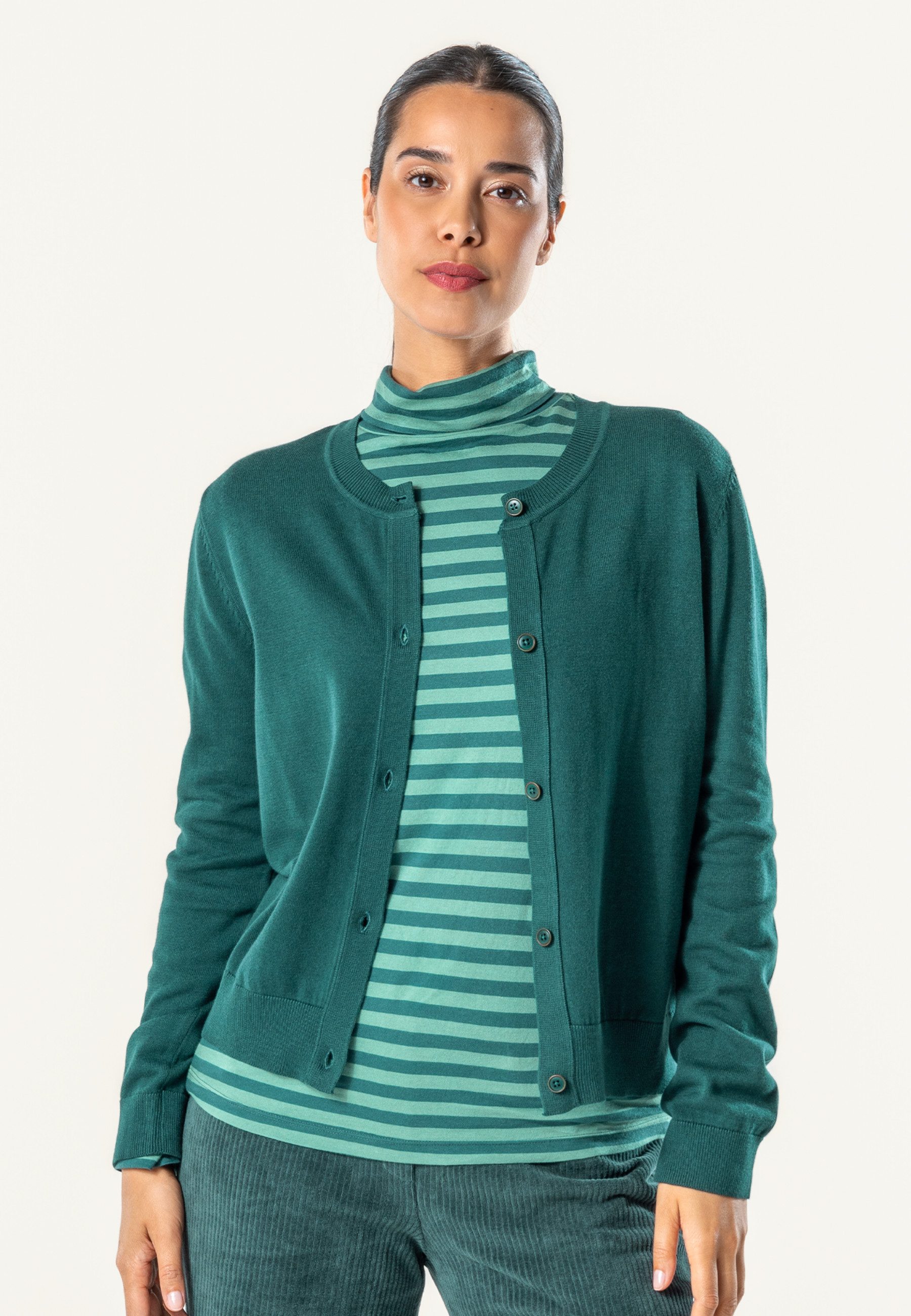 LIVING CRAFTS Strickjacke SCARA GOTS zertifiziert