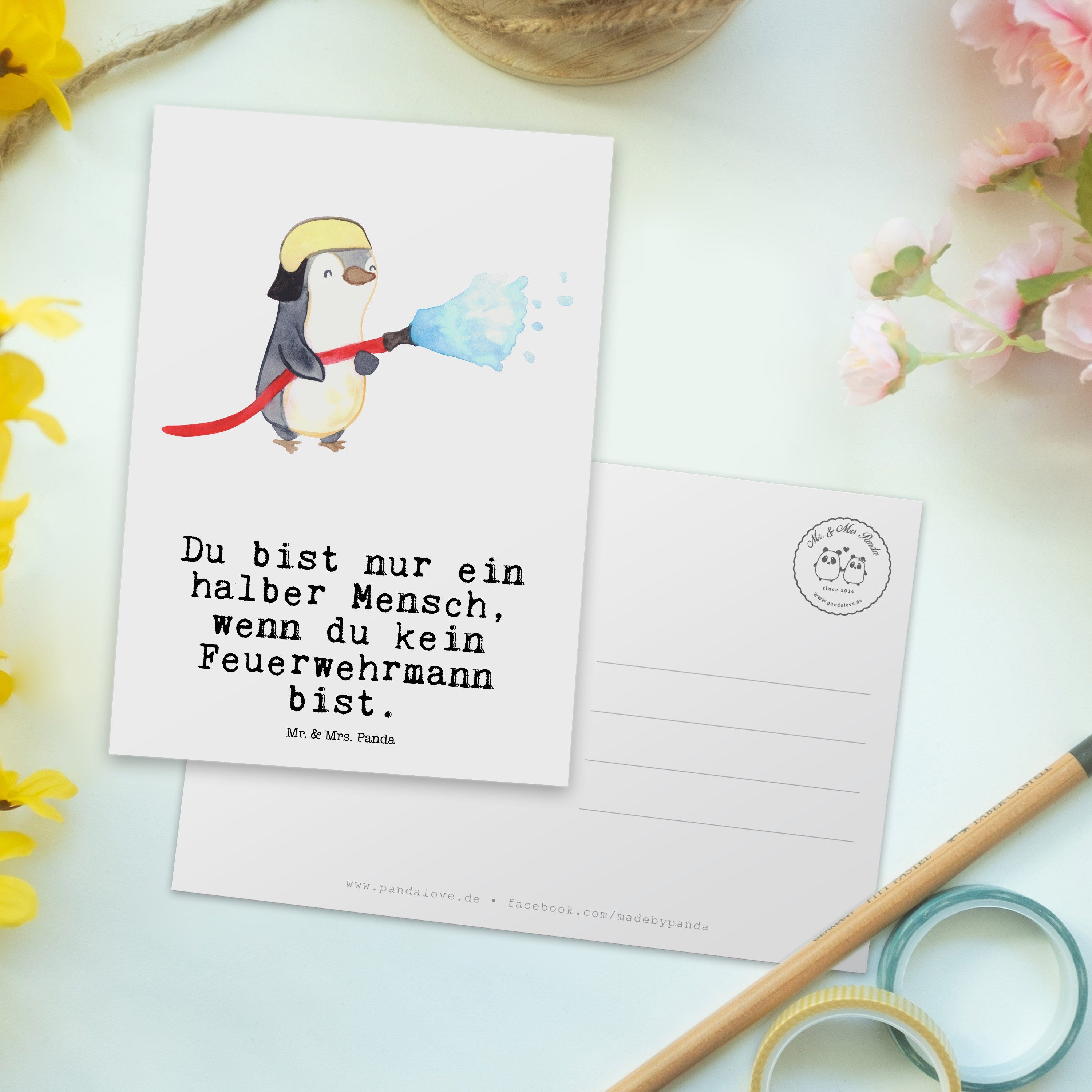 mit Herz Feuerwehrmann - Panda Mrs. - & Feuerwehrhauptmann, Geschenk, Weiß Mr. freiwil Postkarte