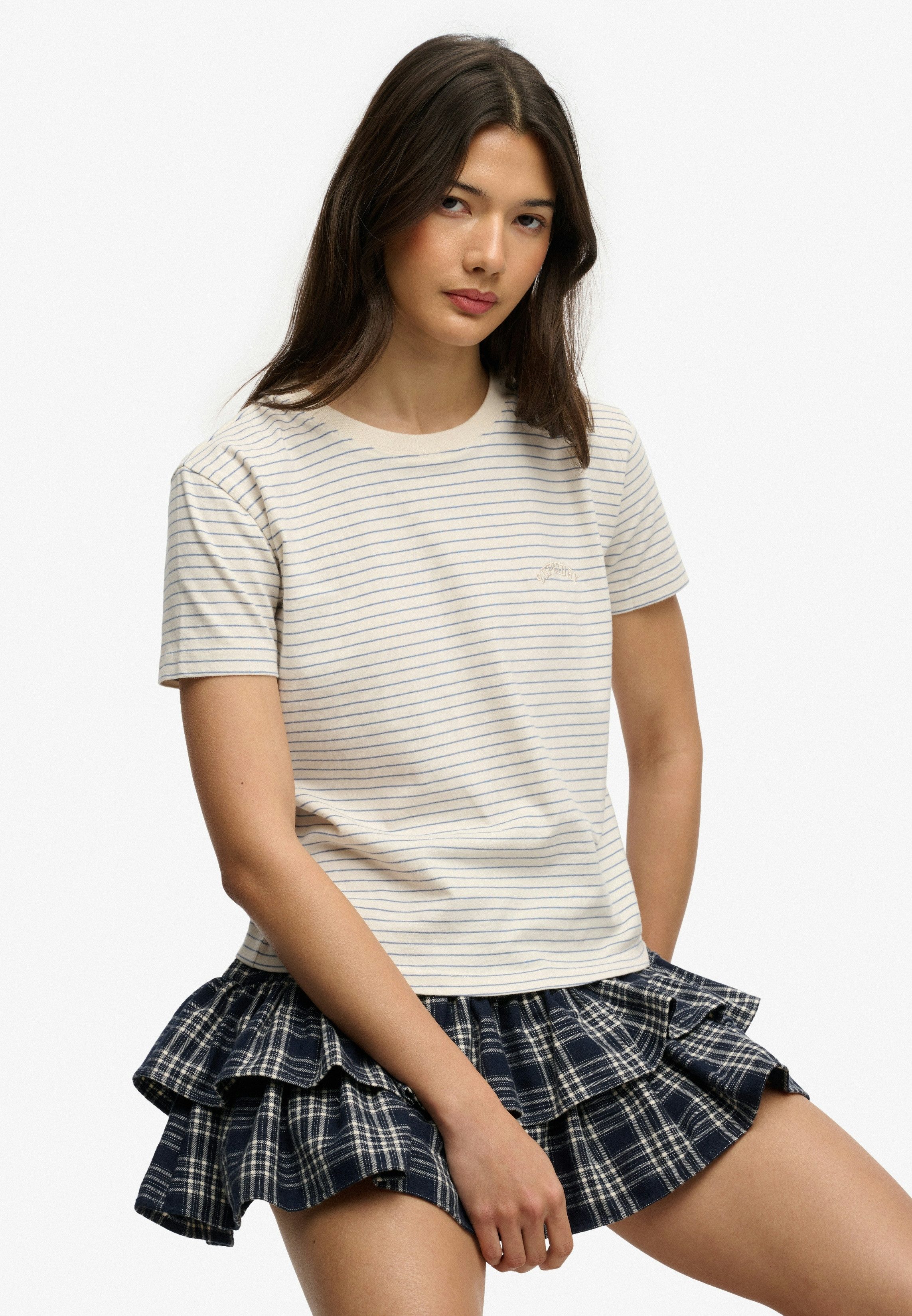 Superdry T-Shirt ESSENTIAL LOGO STR FITTED TEE angenehmes Tragegefühl durch besonders weiche Haptik