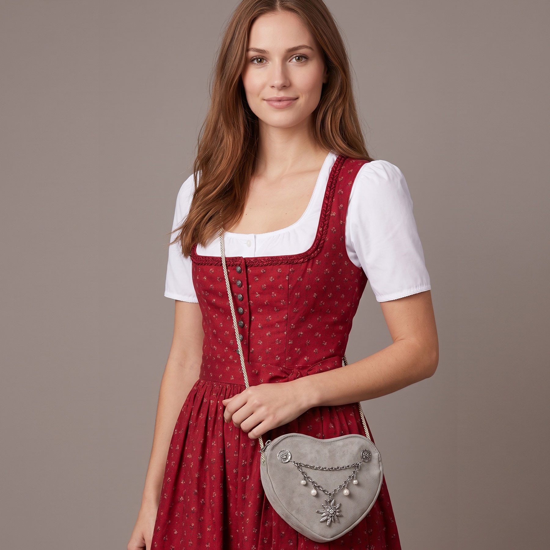 Alpenflüstern Schultertasche Herztasche Charivari Strass-Edelweiss (taupe-grau), - Damen Trachtentasche in Herzform, Schultertasche fürs Dirndl, Herz H – Bild 2 von 3