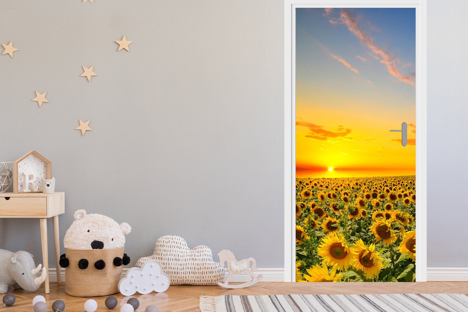 MuchoWow Türtapete Blumen - Sonnenblume - Sonnenuntergang - Nacht - Orange, Matt, bedruckt, (1 St), Selbstklebende Tapete, Folie für Möbel, 75x205 cm