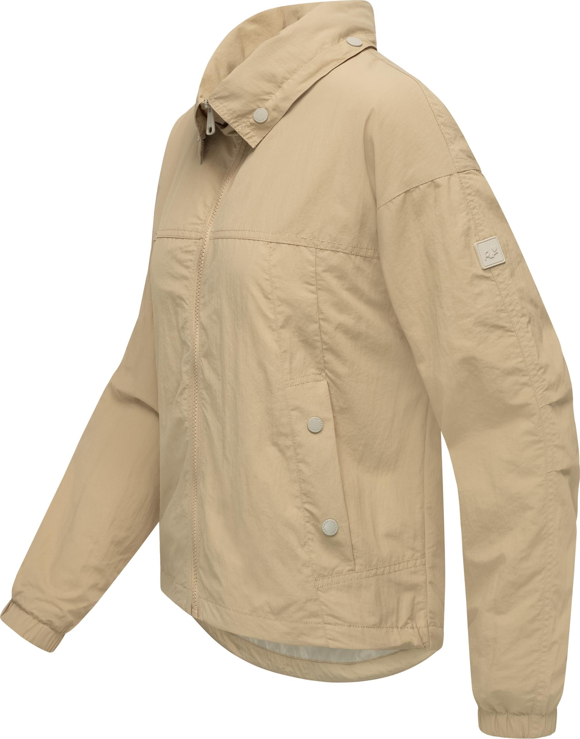 Ragwear Outdoorjacke Cerys kurze Damen Übergangsjacke mit verstaubarer Kapuze