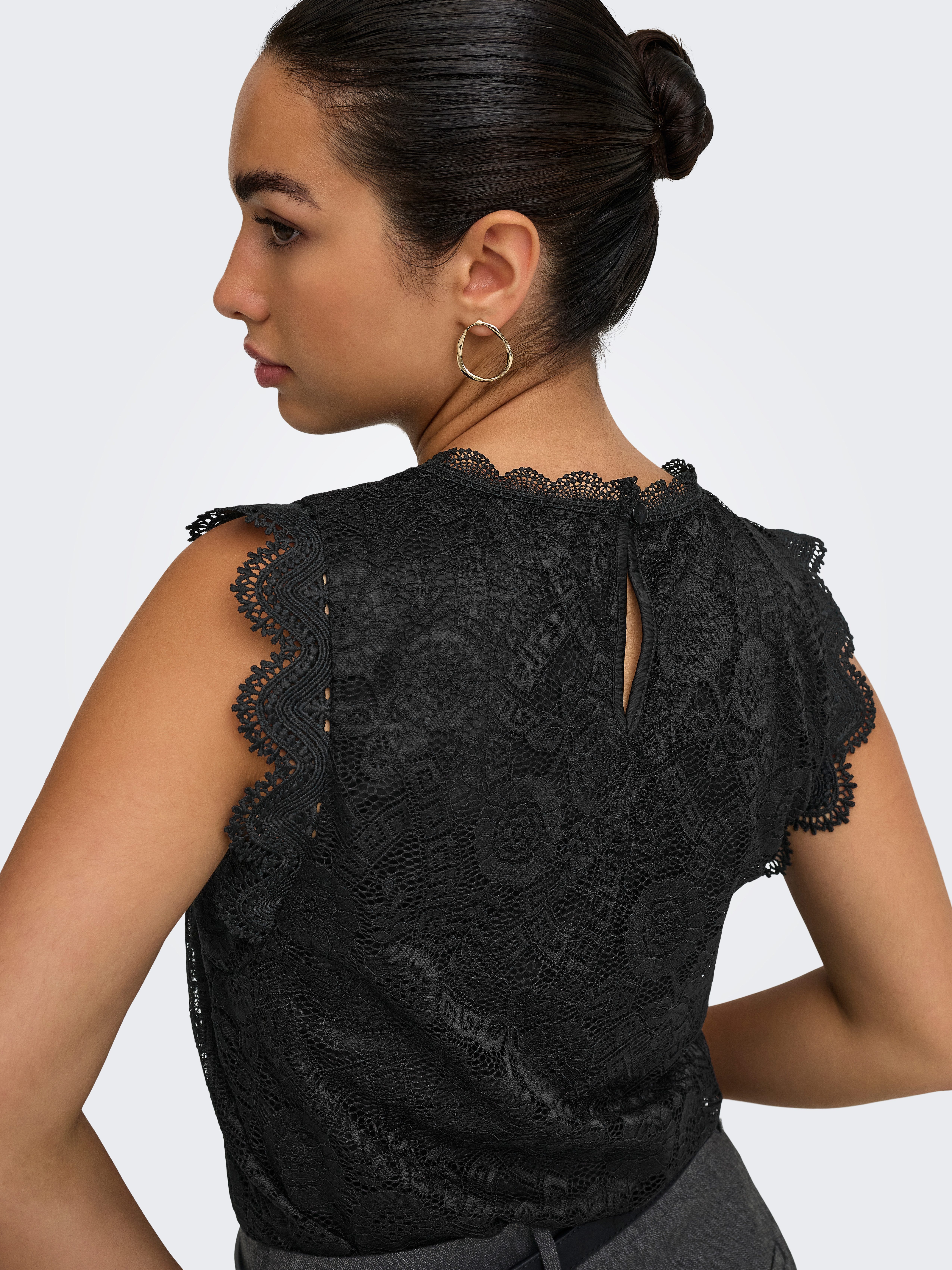 ONLY Spitzentop ONLSINE S/L LACE TOP CS JRS Materialmix, regular fit, Rundhals – Bild 4 von 5