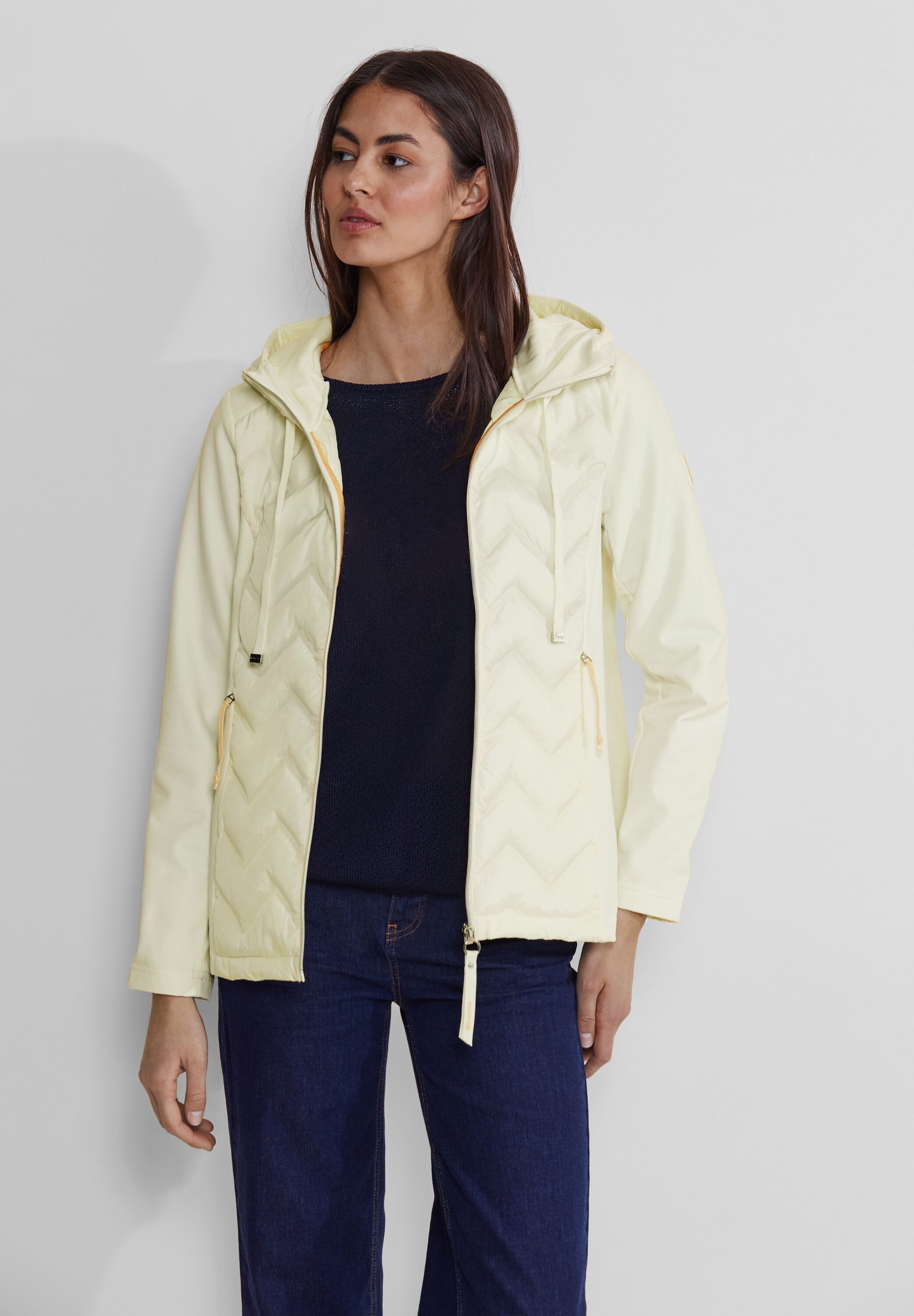STREET ONE Softshelljacke mit Kapuze