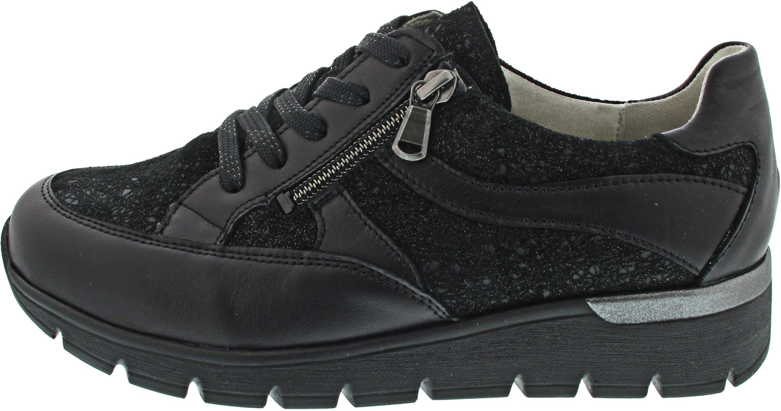 Schnürschuh
