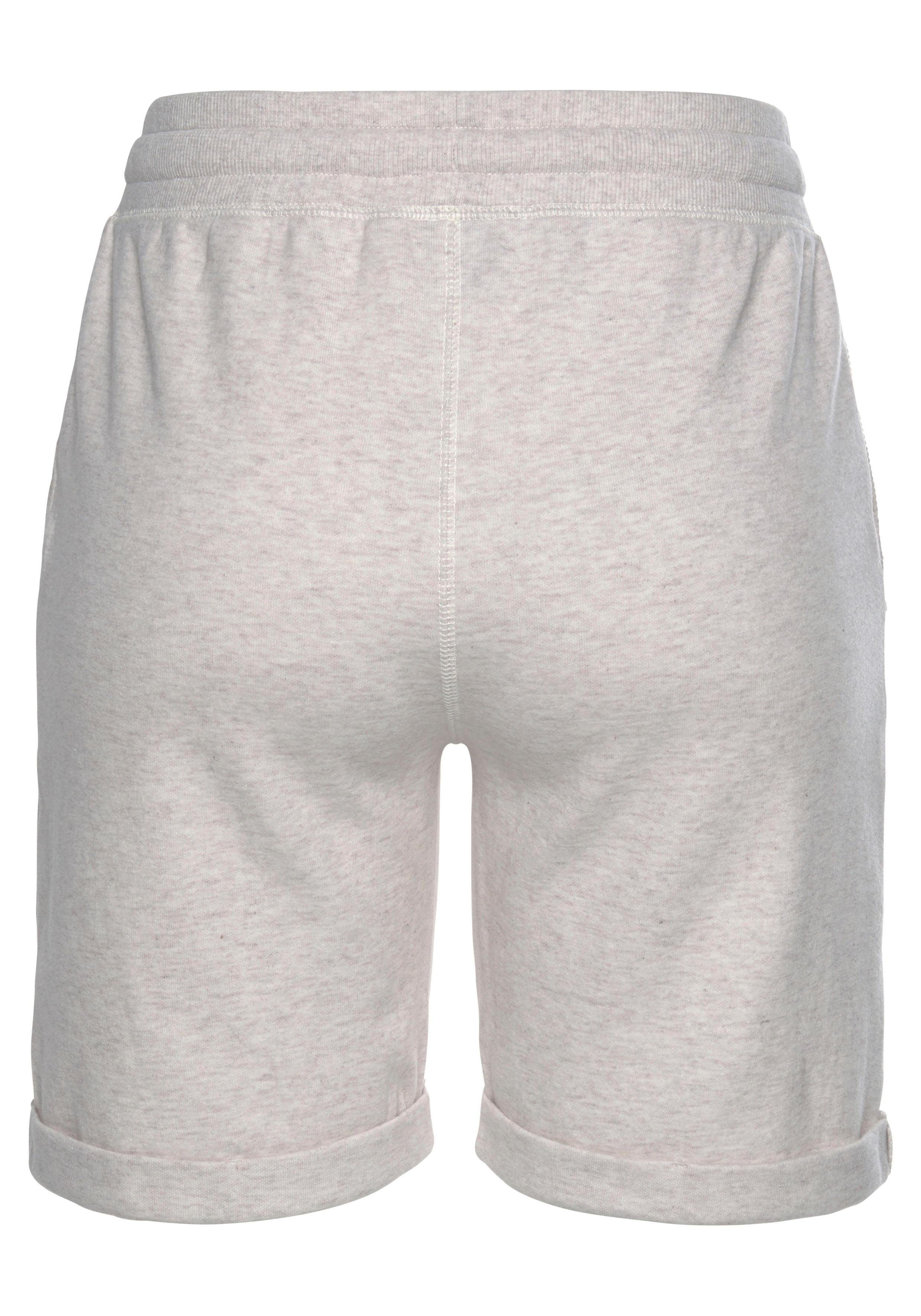 Bench. Loungewear Bermudas mit aufgeschlagenen Beinsäumen und seitlichen Taschen, Loungewear