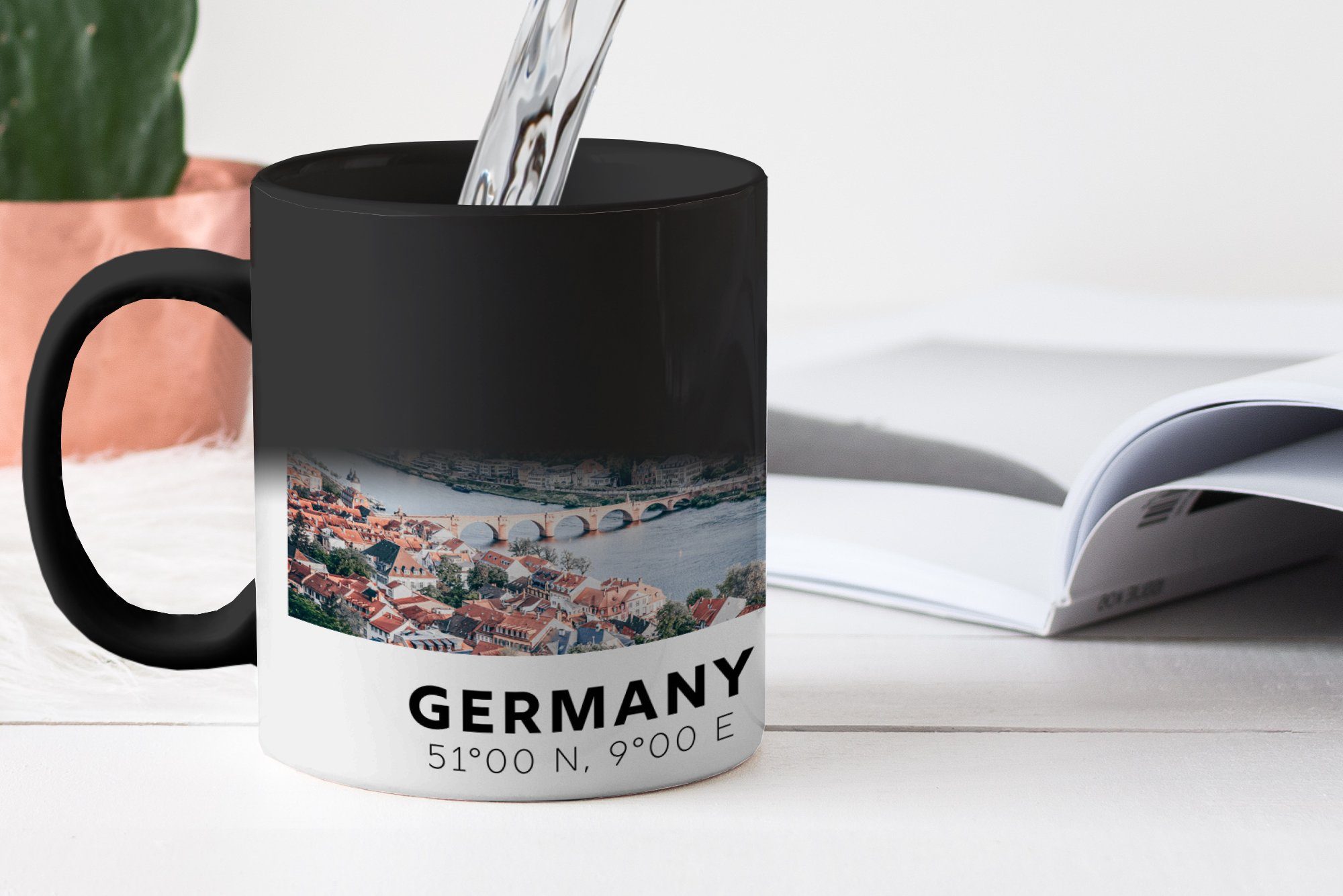 - - Sommer Geschenk - Deutschland Zaubertasse, Kaffeetassen, Keramik, Teetasse, Heidelberg Wasser, Farbwechsel, MuchoWow Tasse