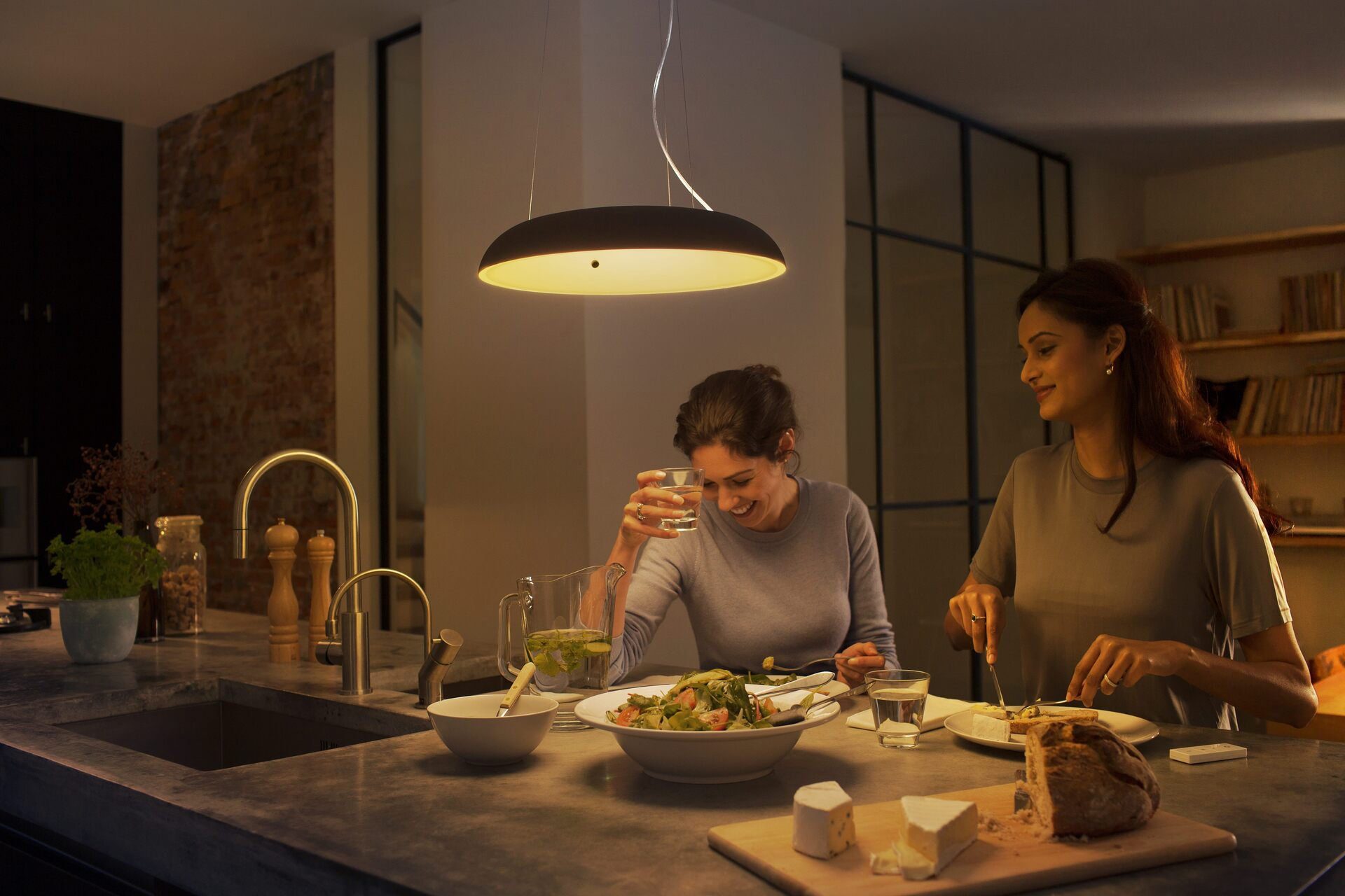 Philips Hue LED fest Pendelleuchte LED integriert, Amaze, Warmweiß Dimmfunktion