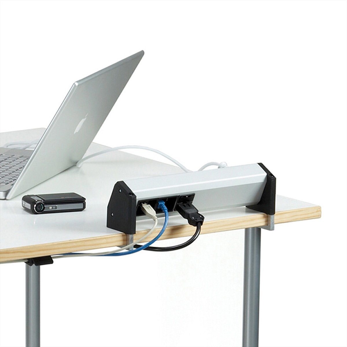 Bachmann DESK 3x Schutzkontakt Steckdosenleiste (Kabellänge 0 m), mit Haltewinkeln, 339.1002