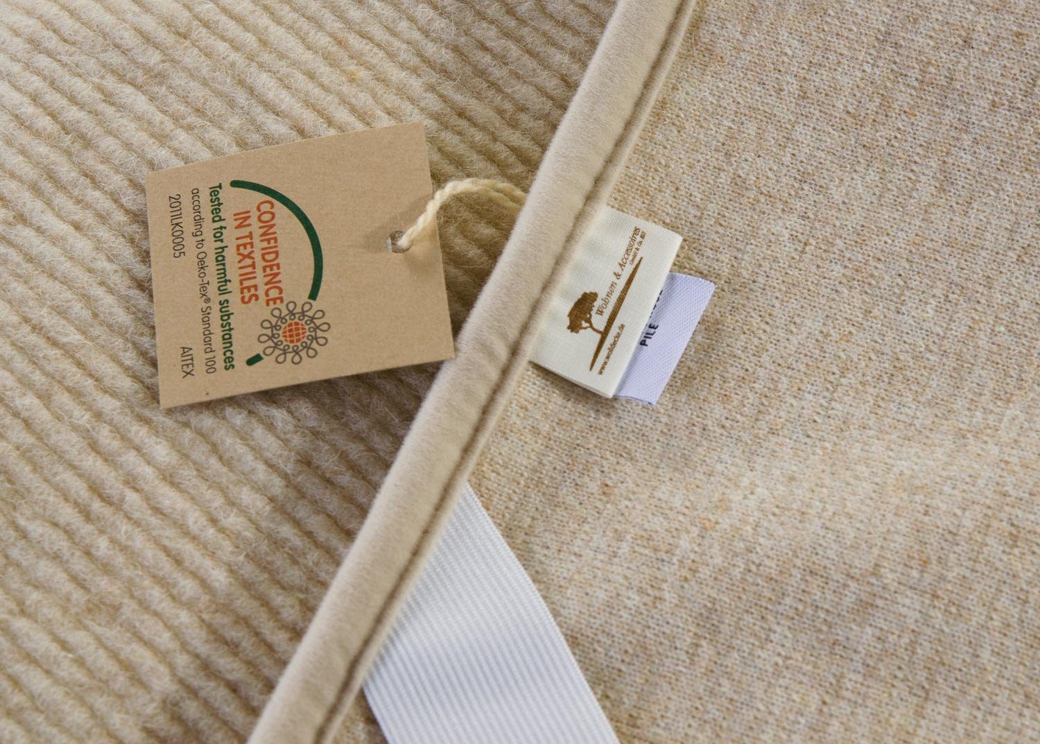 Matratzenauflage Matratzentopper aus 100% Merinowolle Wohnen und Accessoires GmbH & Co. KG