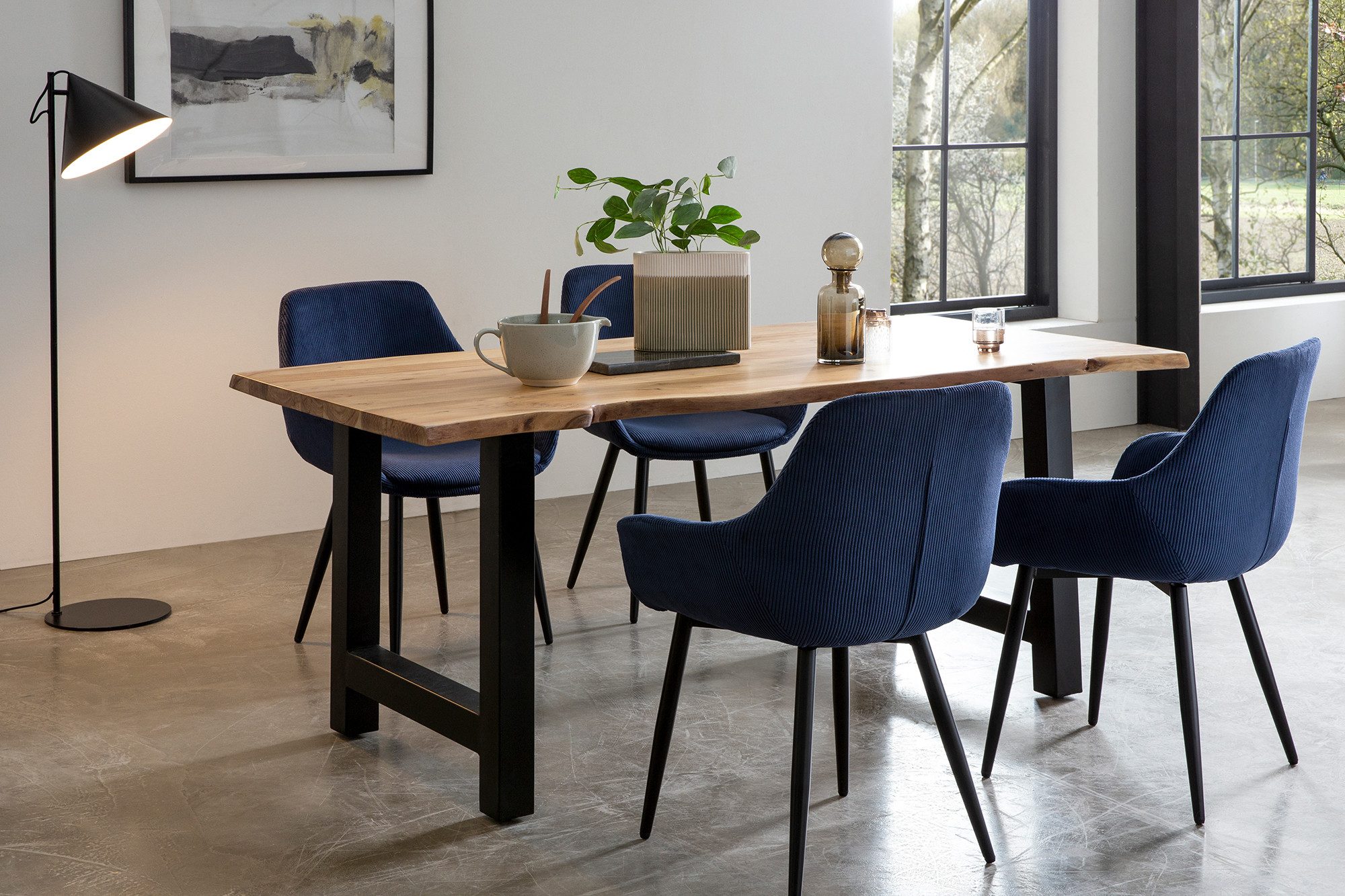 SalesFever Essgruppe Elegante Essgruppe für stilvolles Speisen, (Set, 5-tlg), Massivholz geölt und zweifach gewachst