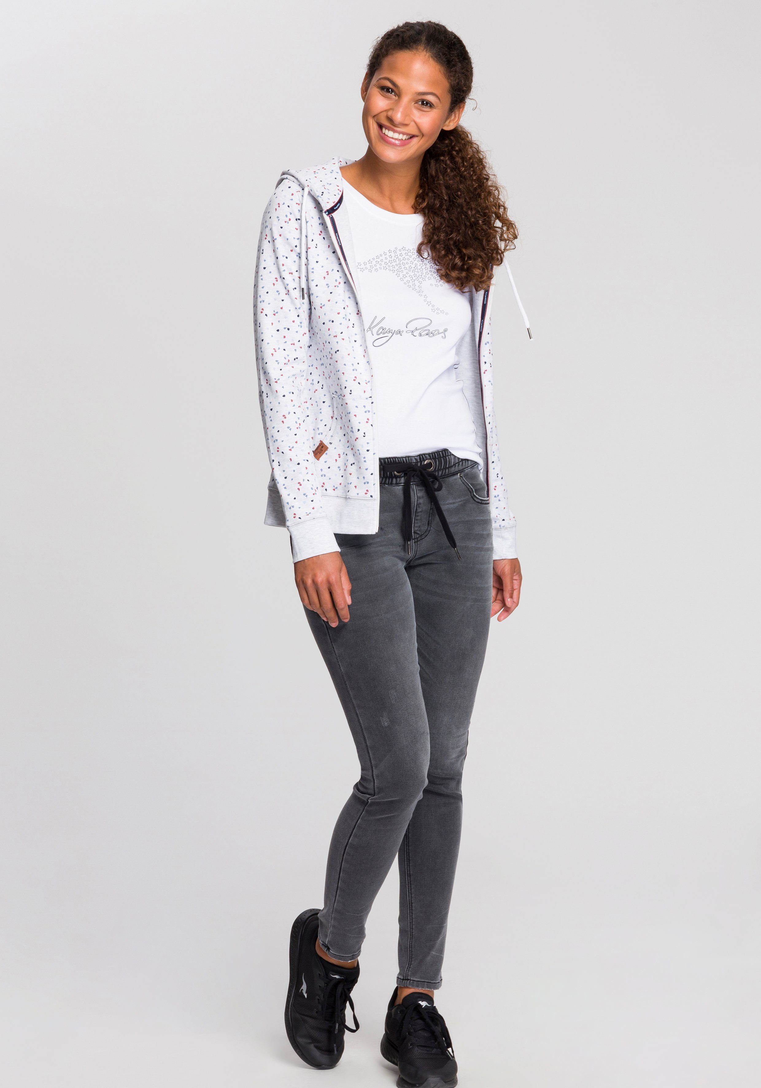 sportlichem KangaROOS mit Minimal-Print ecru-meliert Kapuzensweatjacke