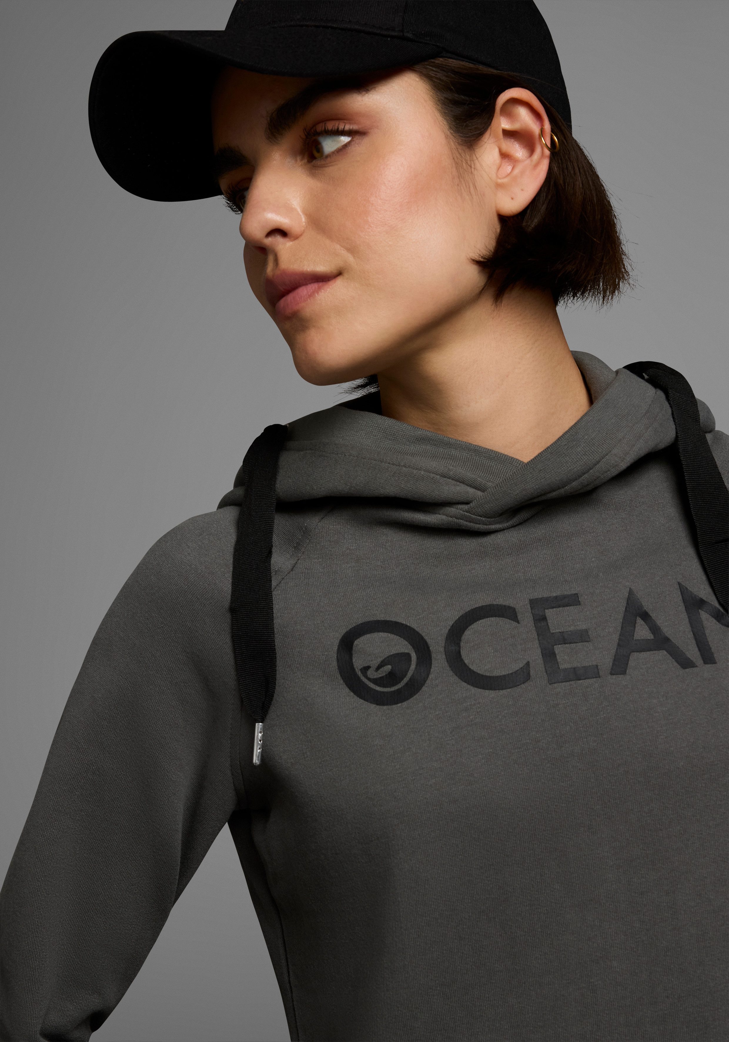 Ocean Sportswear Jogginganzug Essentials Joggingsuit (Packung, 2-tlg., mit Leggings), Extralanges Kapuzensweatshirt & Leggings im 2‑teiligen Set