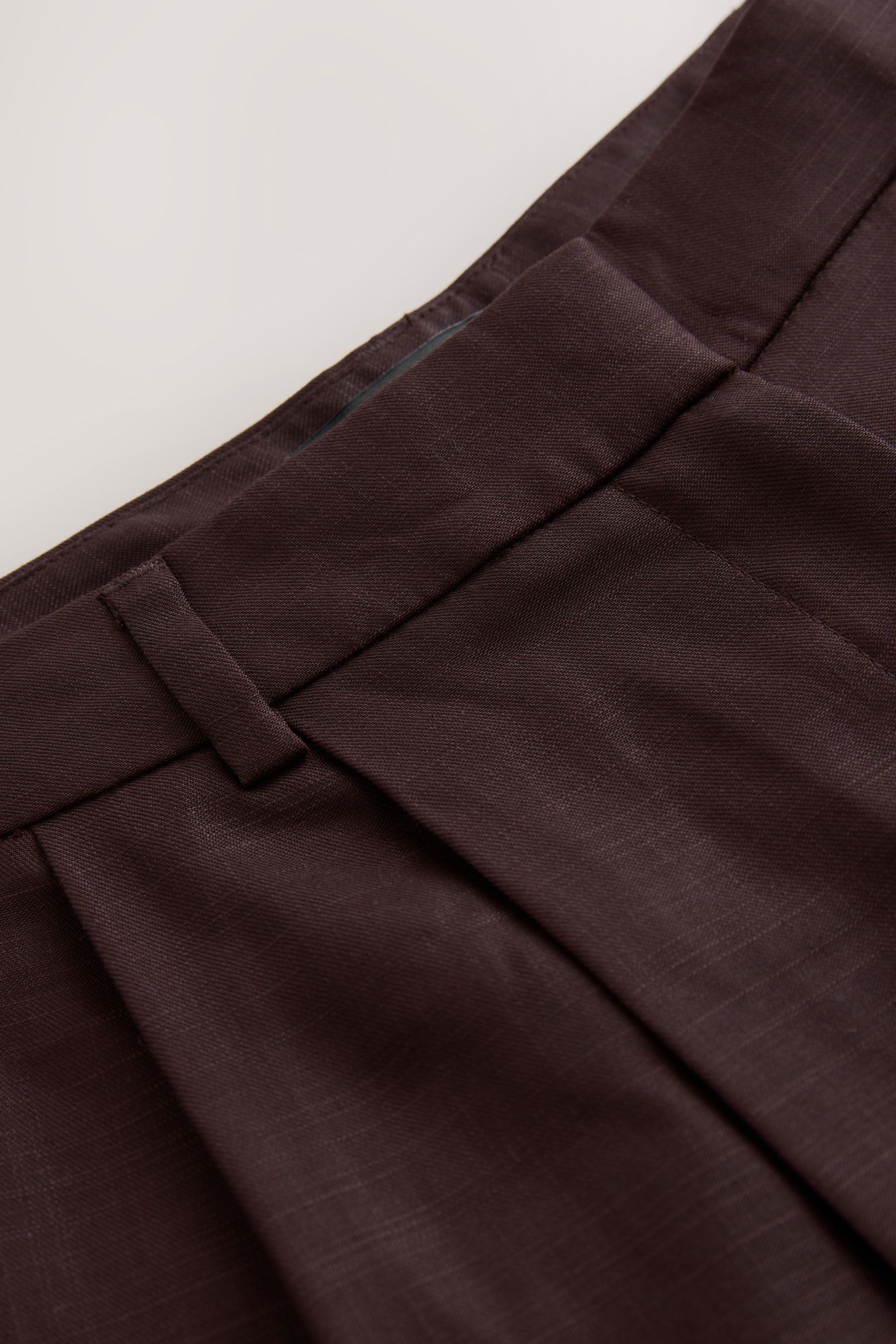 Next Stoffhose Glänzende Hose mit geradem Bein (1-tlg)