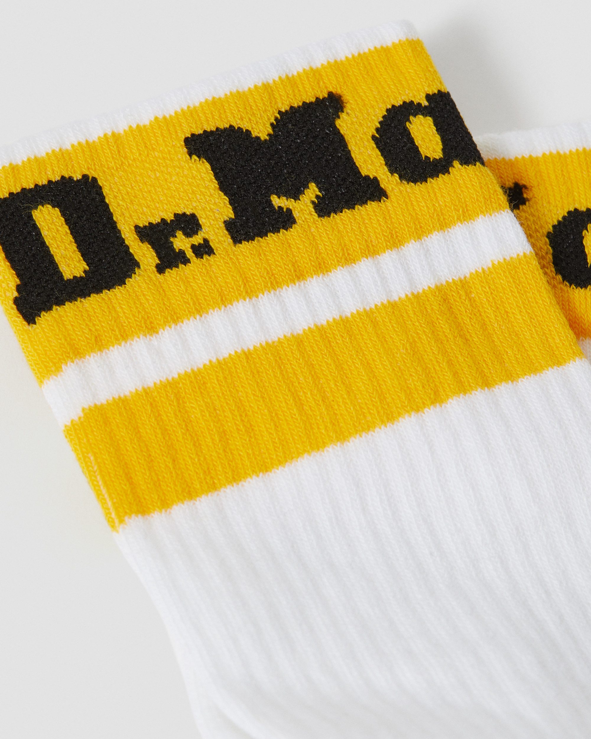 DR. MARTENS Socken Athletic Logo Organic Cotton Blend Socken (1-Paar) mit vertärktem Fersen- und Zehenbereich, druckfreier Bund