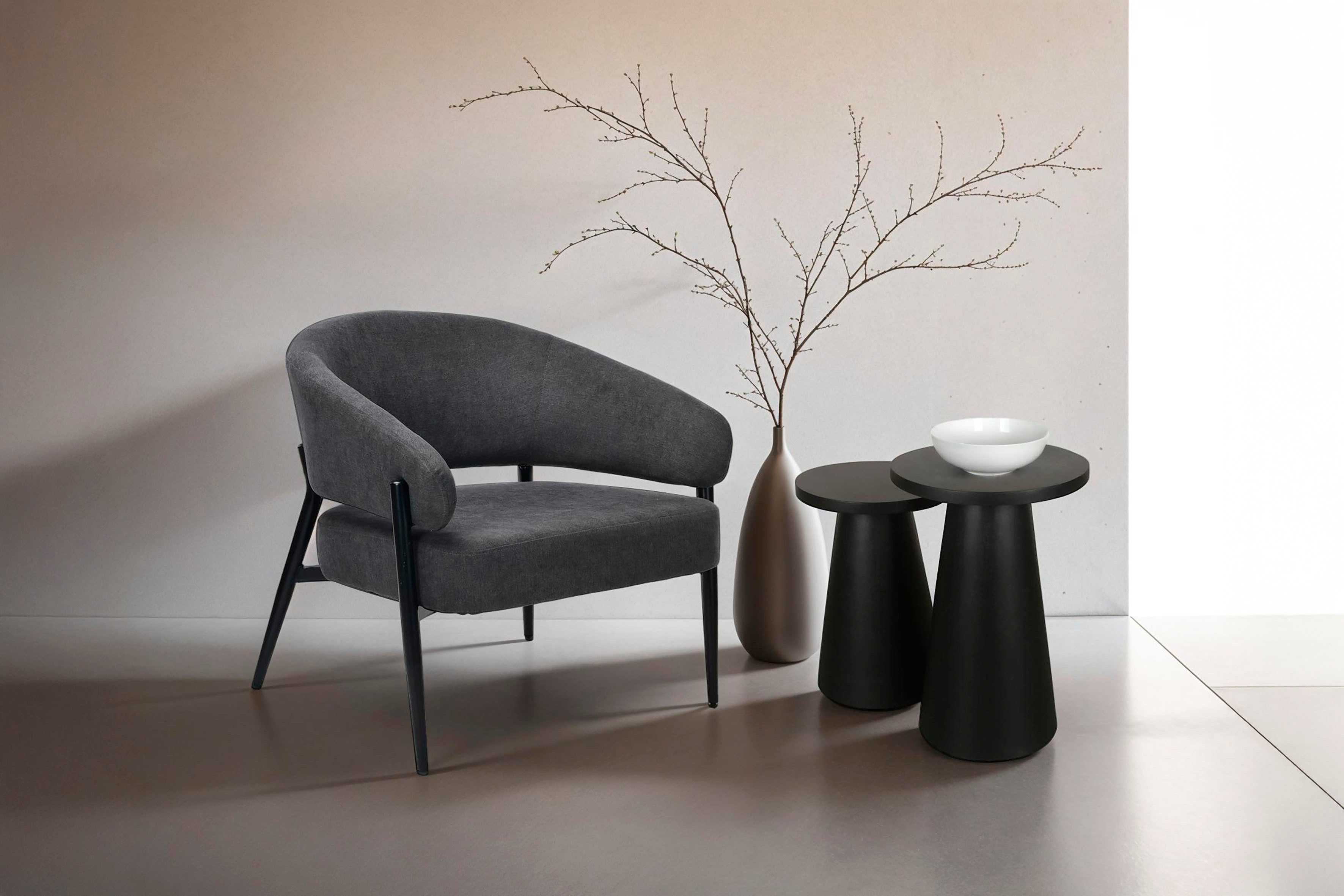 byLIVING Beistelltisch Cone (Set), aus Massivholz in schwarz oder white wash, verschiedenen Größen