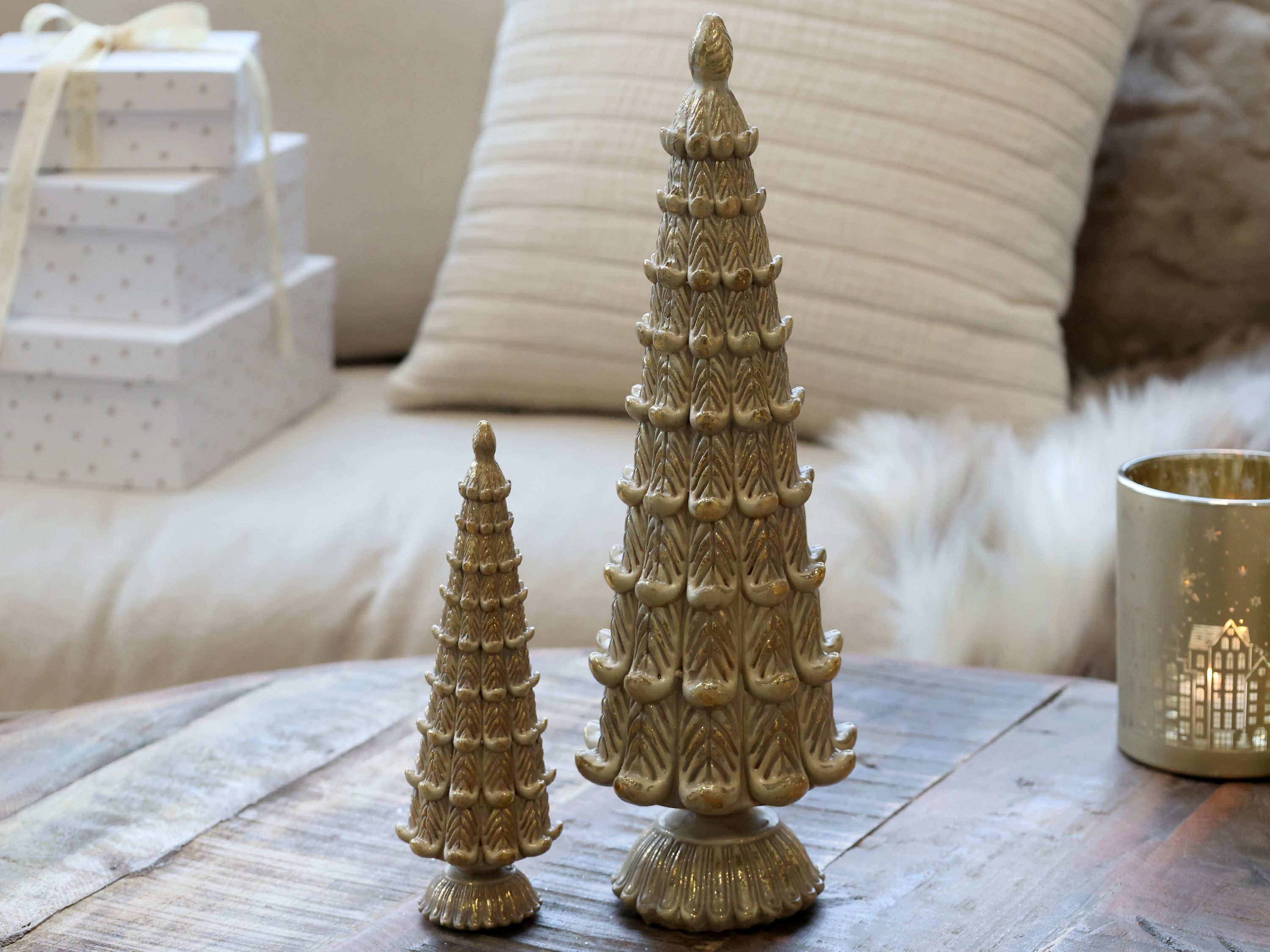 Chic Antique Dekofigur Weihnachtsbaum Weihnachten H35/D10 cm latte (1 St) günstig online kaufen