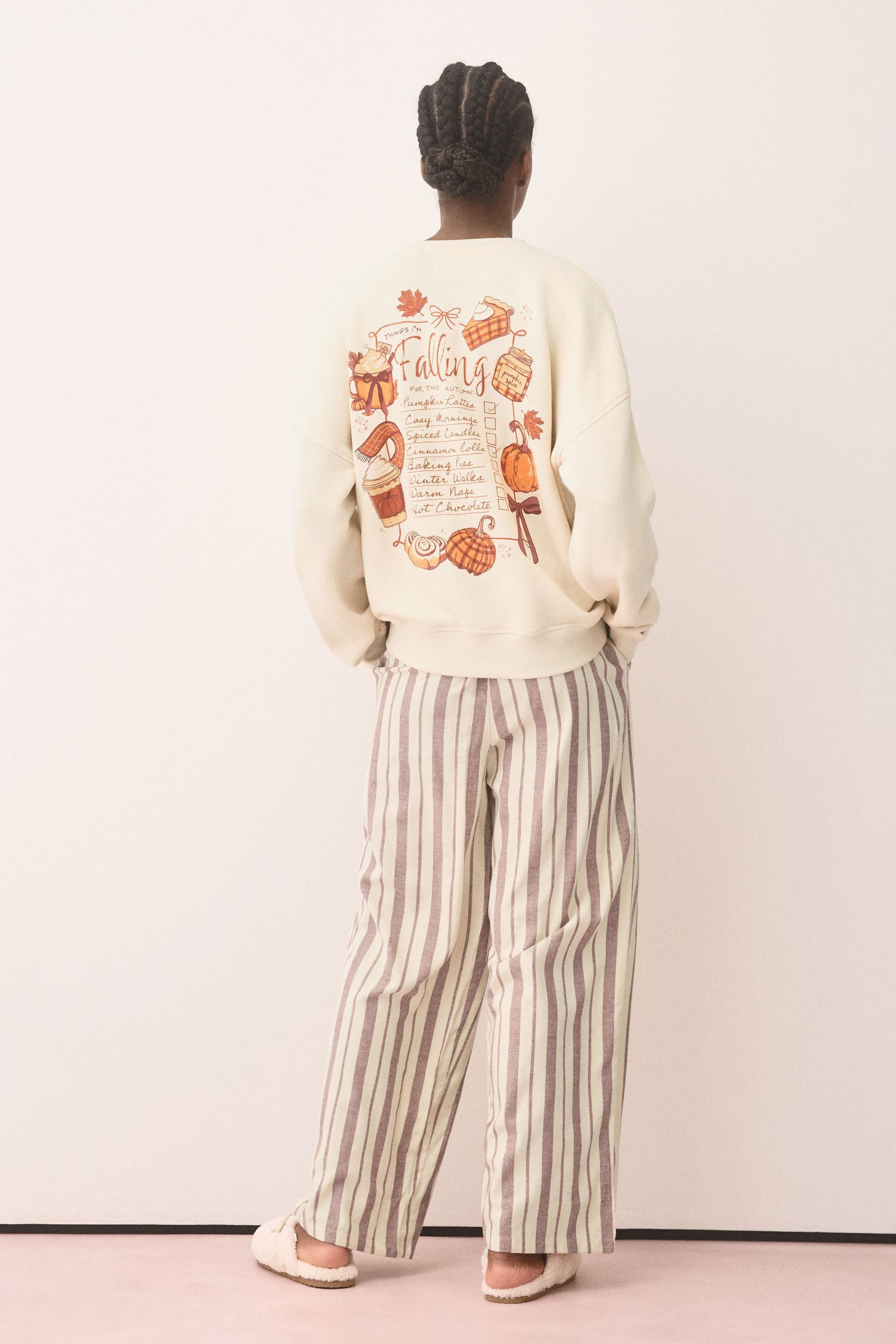 Next Pyjama Schlafanzug aus Flanell mit Sweatshirt, Kurzgröße (2 tlg) – Bild 2 von 5