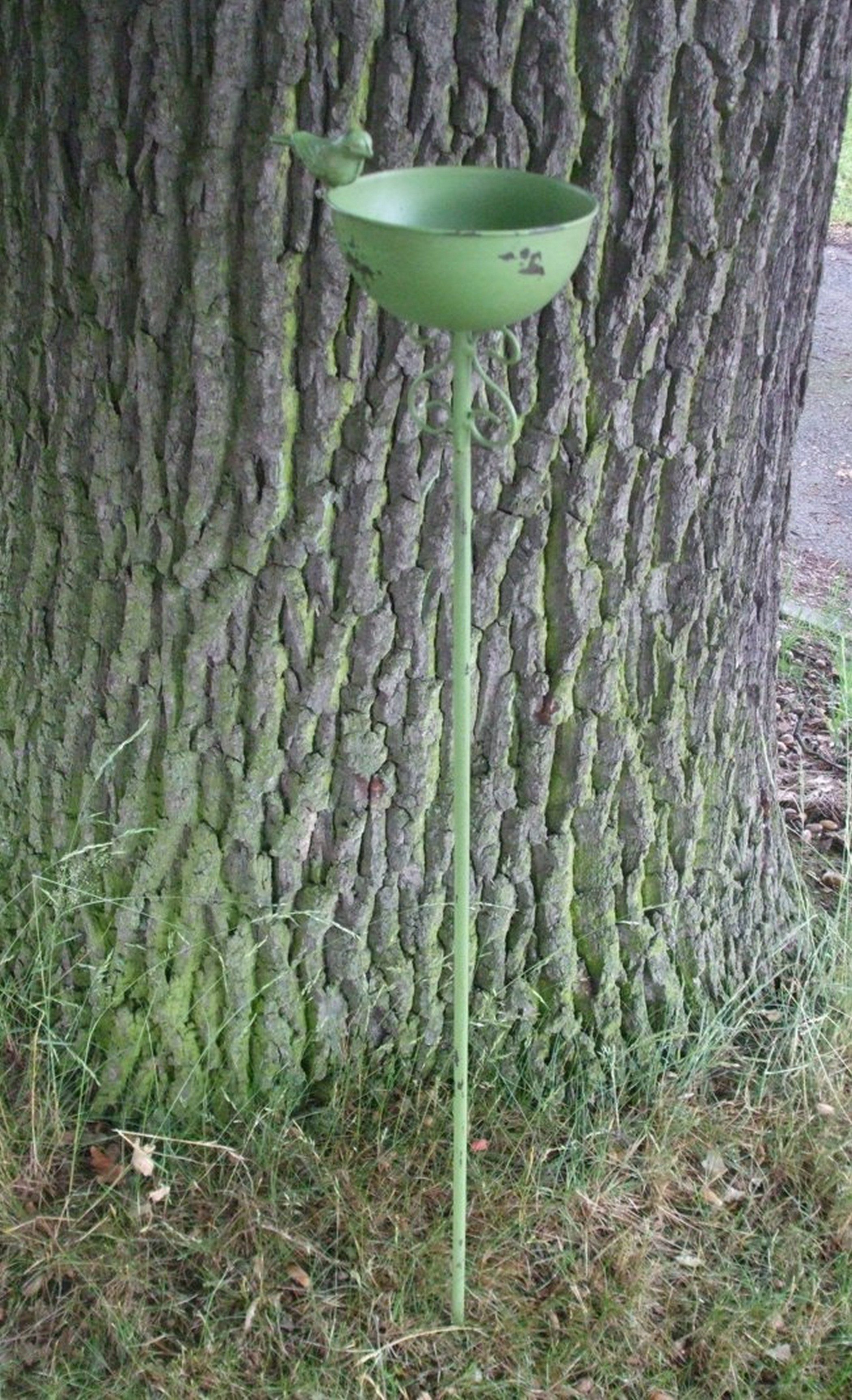 Deko-Impression Vogeltränke Vogeltränke auf Stab Futterstelle Gartenstab Gartenstecker Eisen grün – Bild 2 von 4
