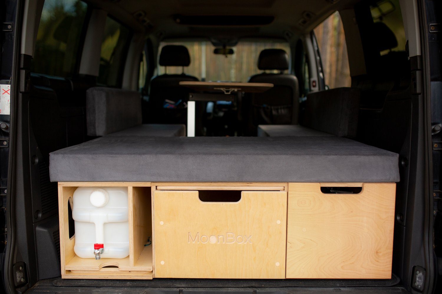 Moonbox Campingliege MoonBox Campingbox Schlafsystem Camping Van/Bus Typ 124 Modify Special UV-Lack