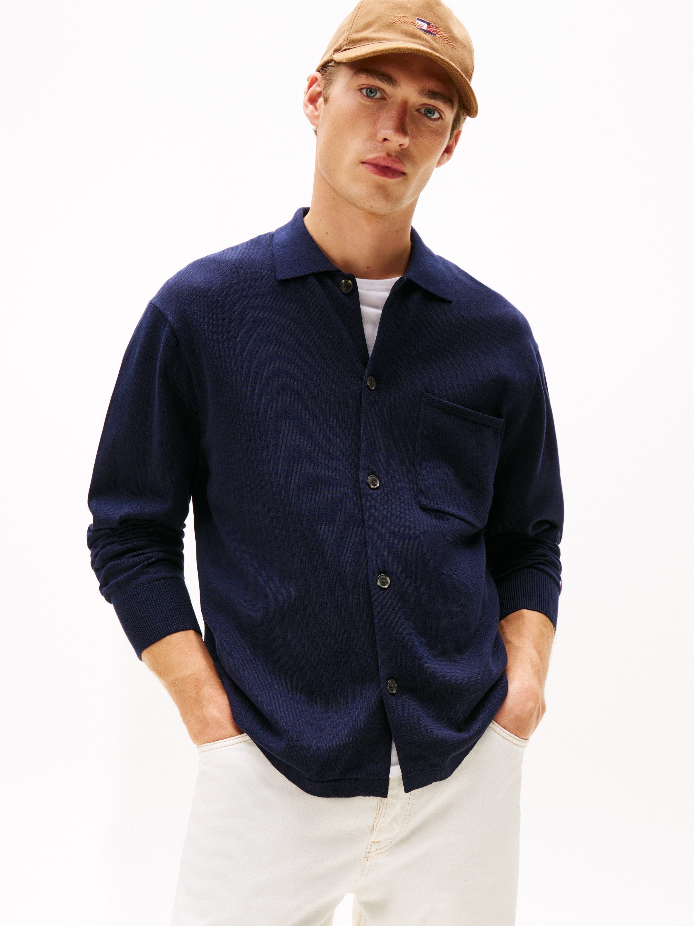 Tommy Hilfiger Strickjacke ESSENTIAL COTTON Relaxed Fit Strick-Overshirt mit Flag-Stickerei