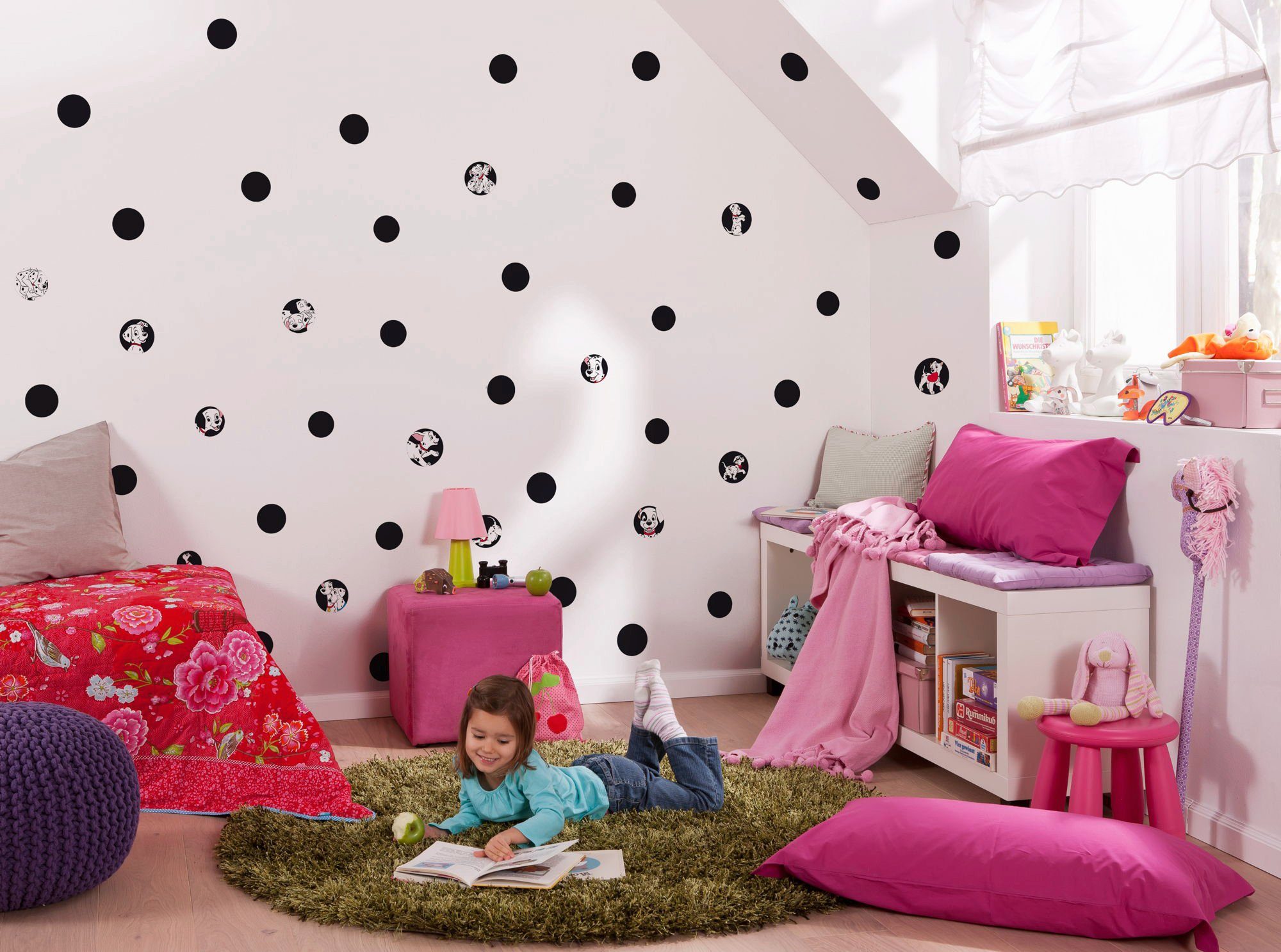 Komar Wandtattoo 101 Dalmatiner Dots (44 St), 50x70 cm (Breite x Höhe), selbstklebendes  Wandtattoo | Kinderzimmer-Wandtattoos