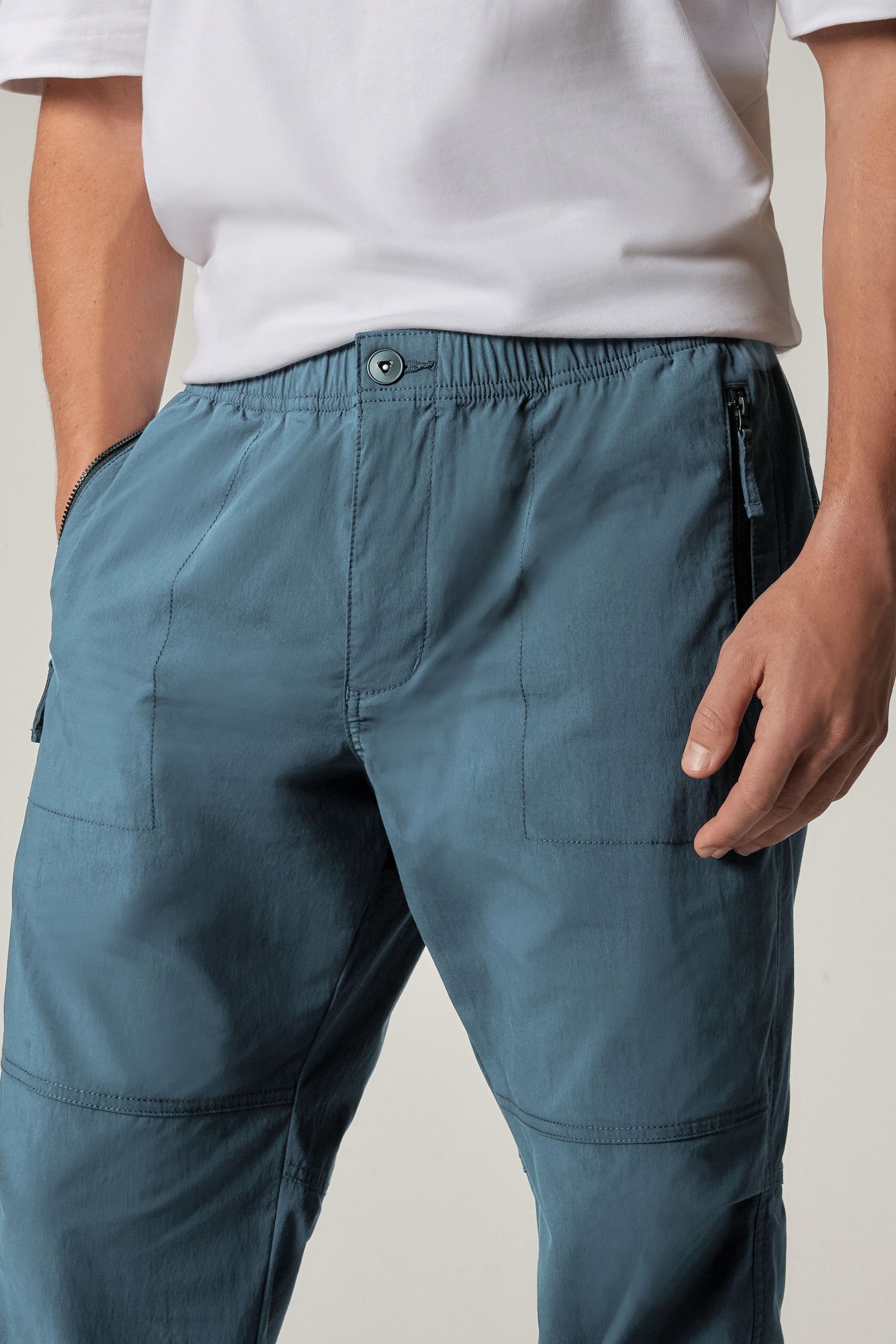 Next Cargohose Regular (1-tlg) Fit Utility-Jogginghose mit Blue Stretch