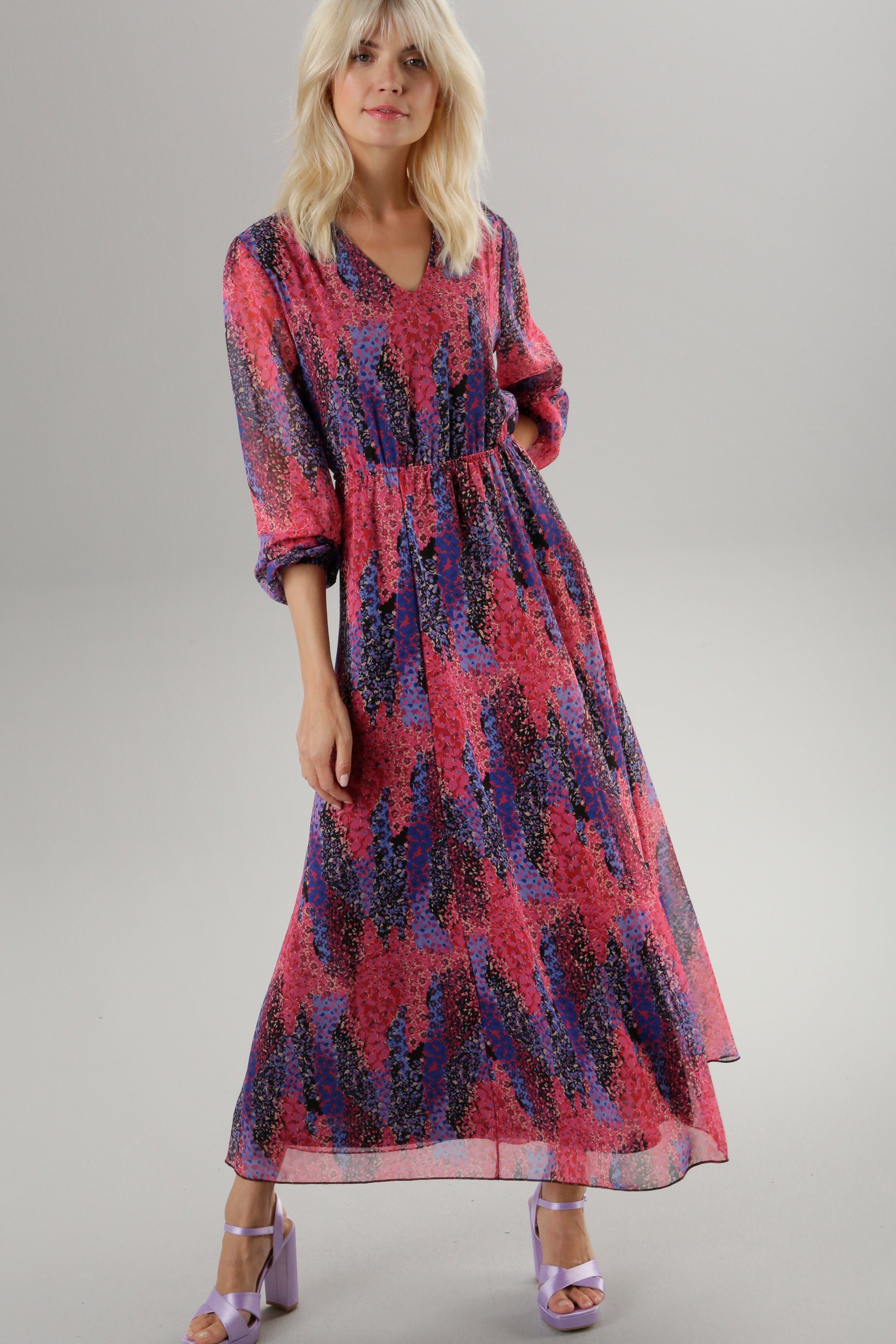 Alette Maxikleid mit Neckholder aus Chiffon mit rostiger Blume main image 0