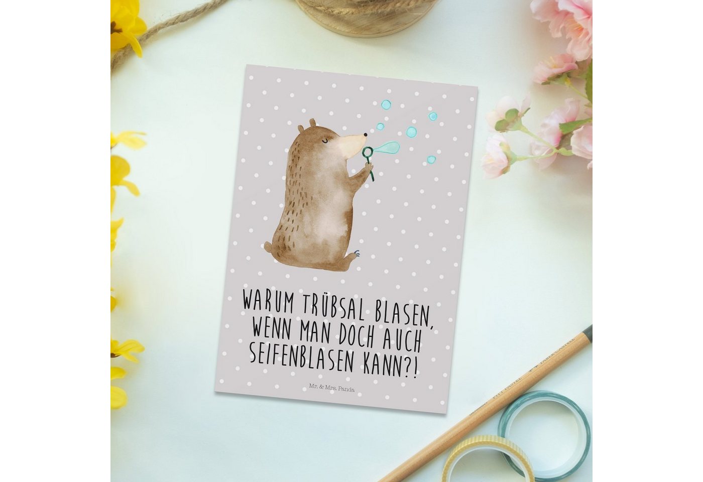 Thumbnail - Mr. & Mrs. Panda Postkarte Bär Seifenblasen - Grau Pastell - Geschenk, Teddy, Einladung, Dankesk, Witzige Sprüche