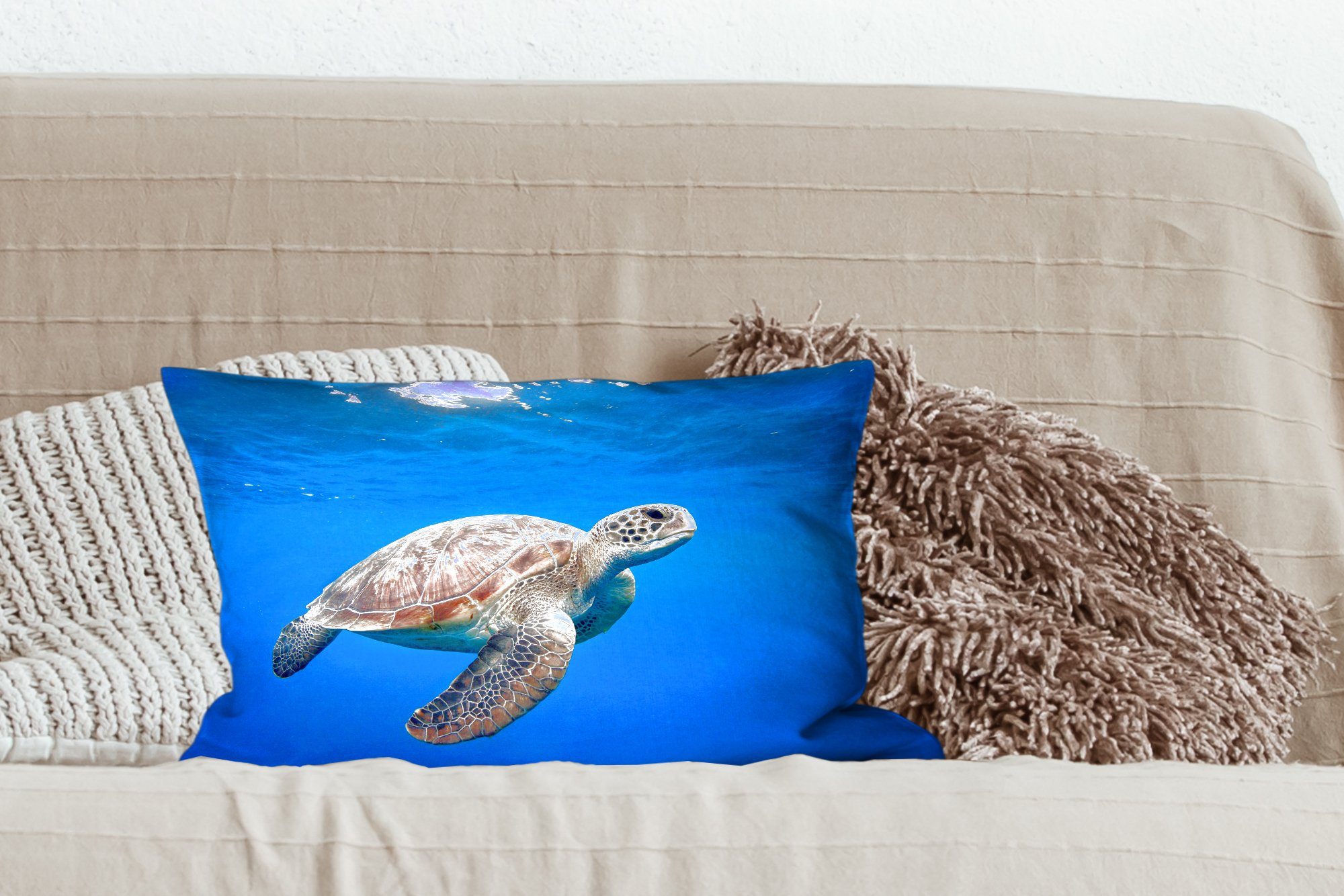 MuchoWow Dekokissen Schildkröte im Ozean, Dekoration, Füllung, mit Wohzimmer Zierkissen, Dekokissen Schlafzimmer