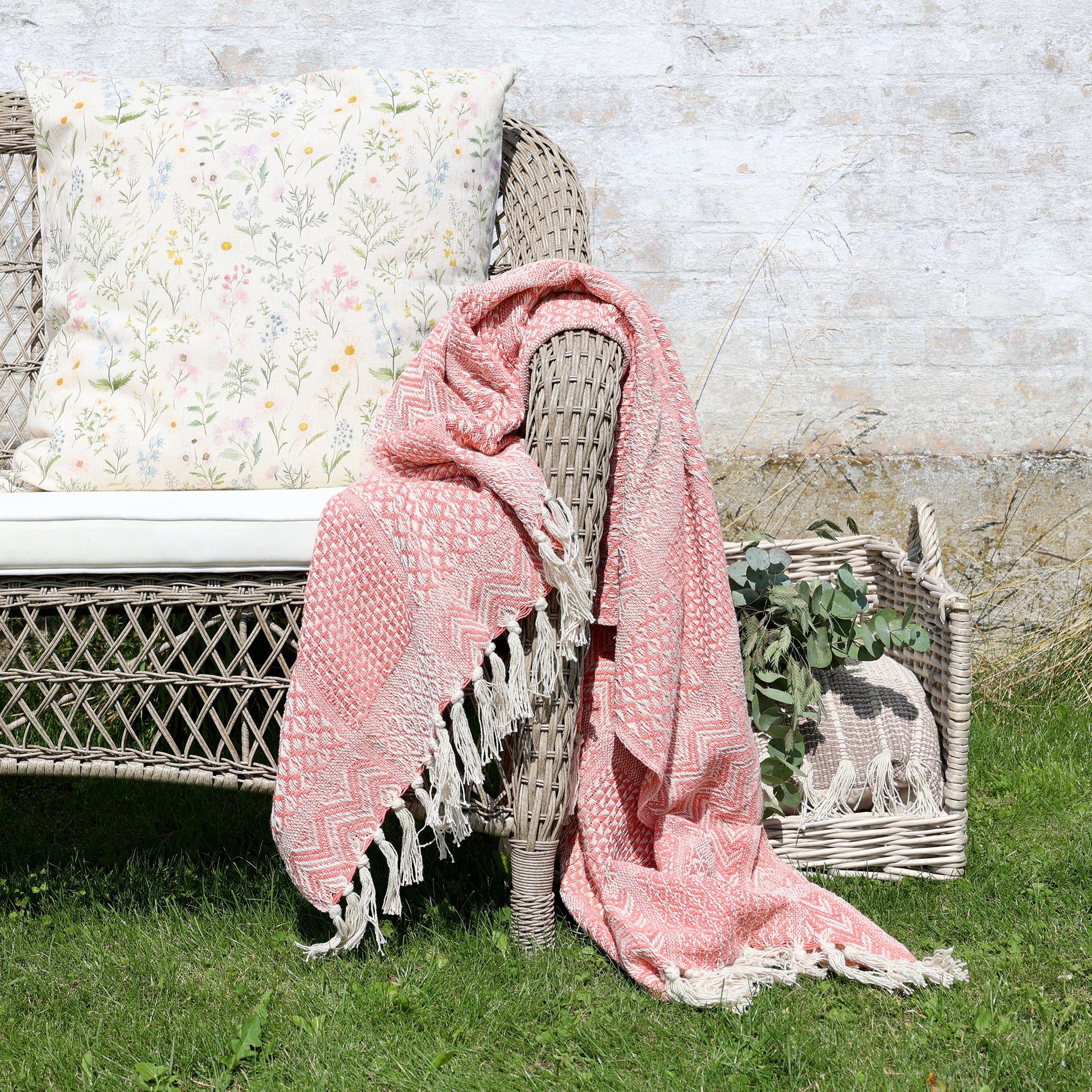 Plaid Chic Antique Plaid Aix Coral Blush, Chic Antique