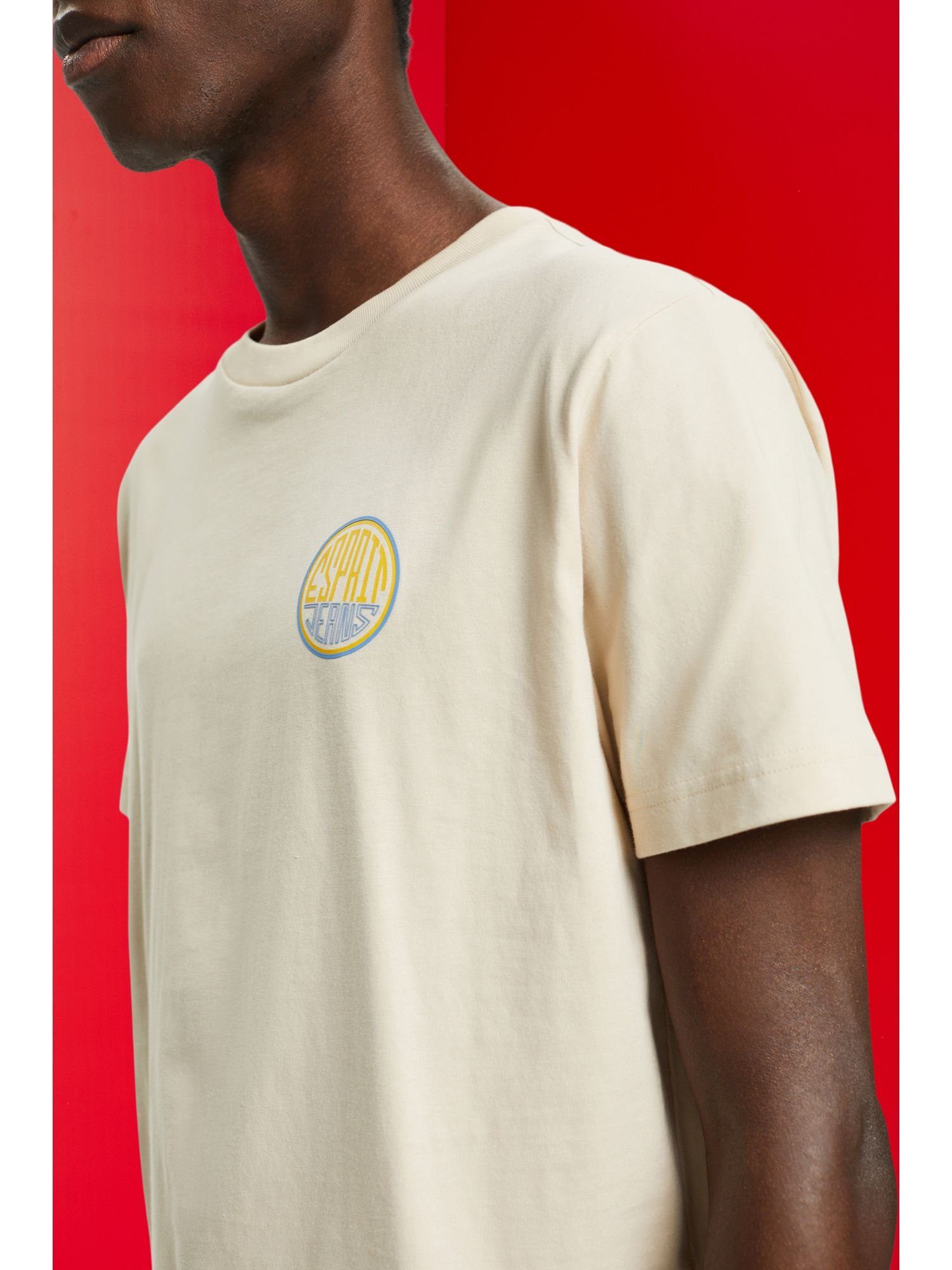 Brust der LIGHT mit Langarmshirt TAUPE Esprit Print (1-tlg) auf Baumwoll-T-Shirt