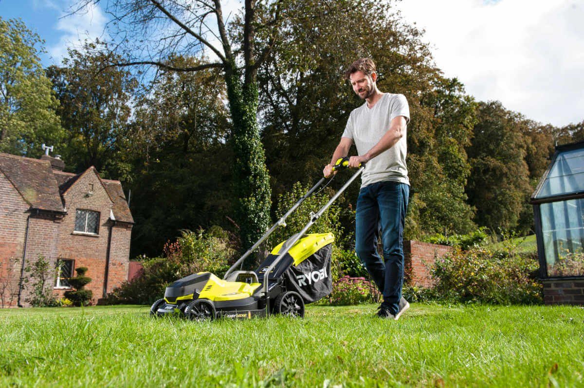 Ryobi Akkurasenmäher Akku-Rasenmäher ONE+ 18 V, 33 günstig online kaufen