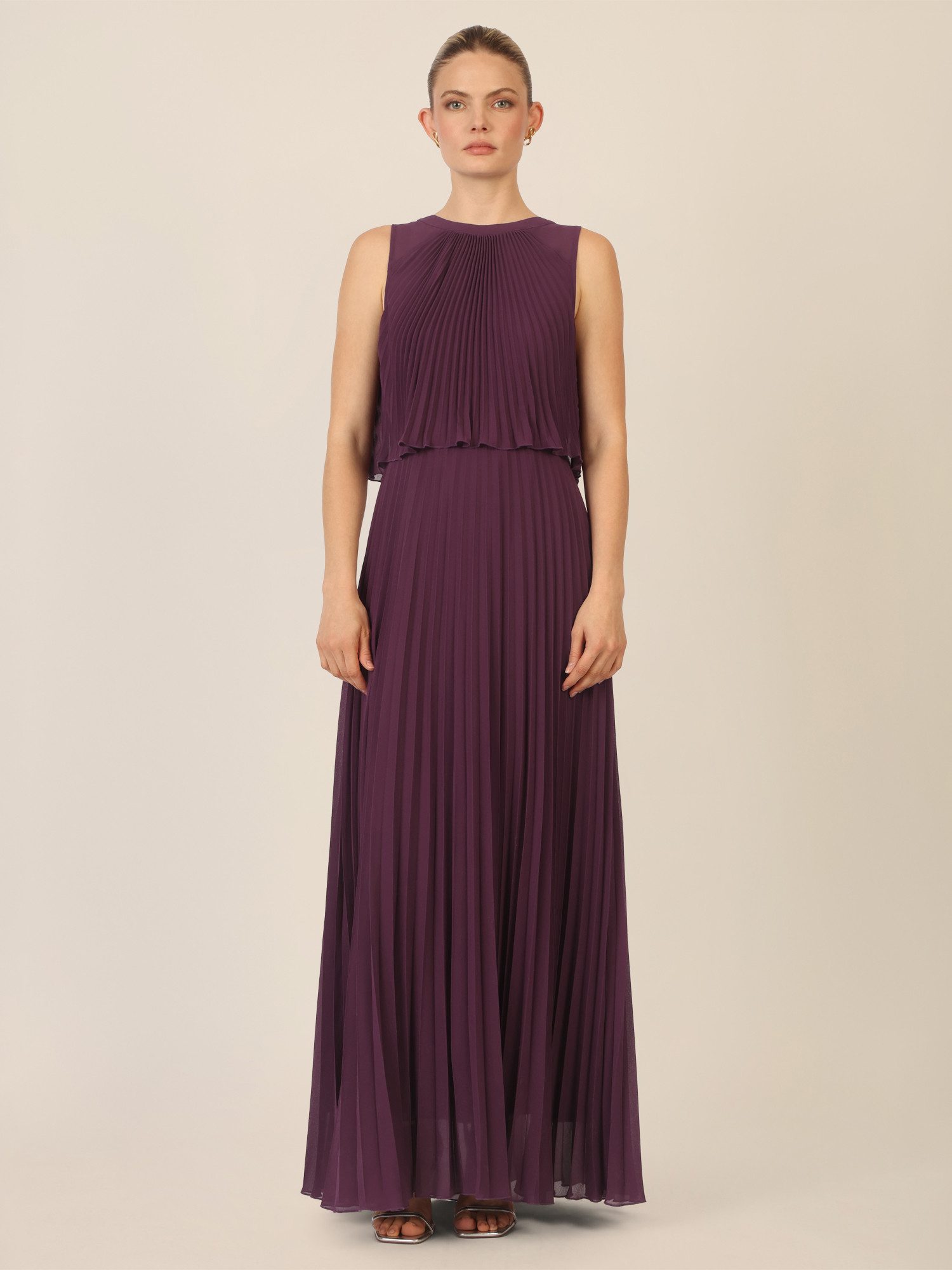 Apart Abendkleid mit Plisseefalten und Lagenoptik günstig online kaufen