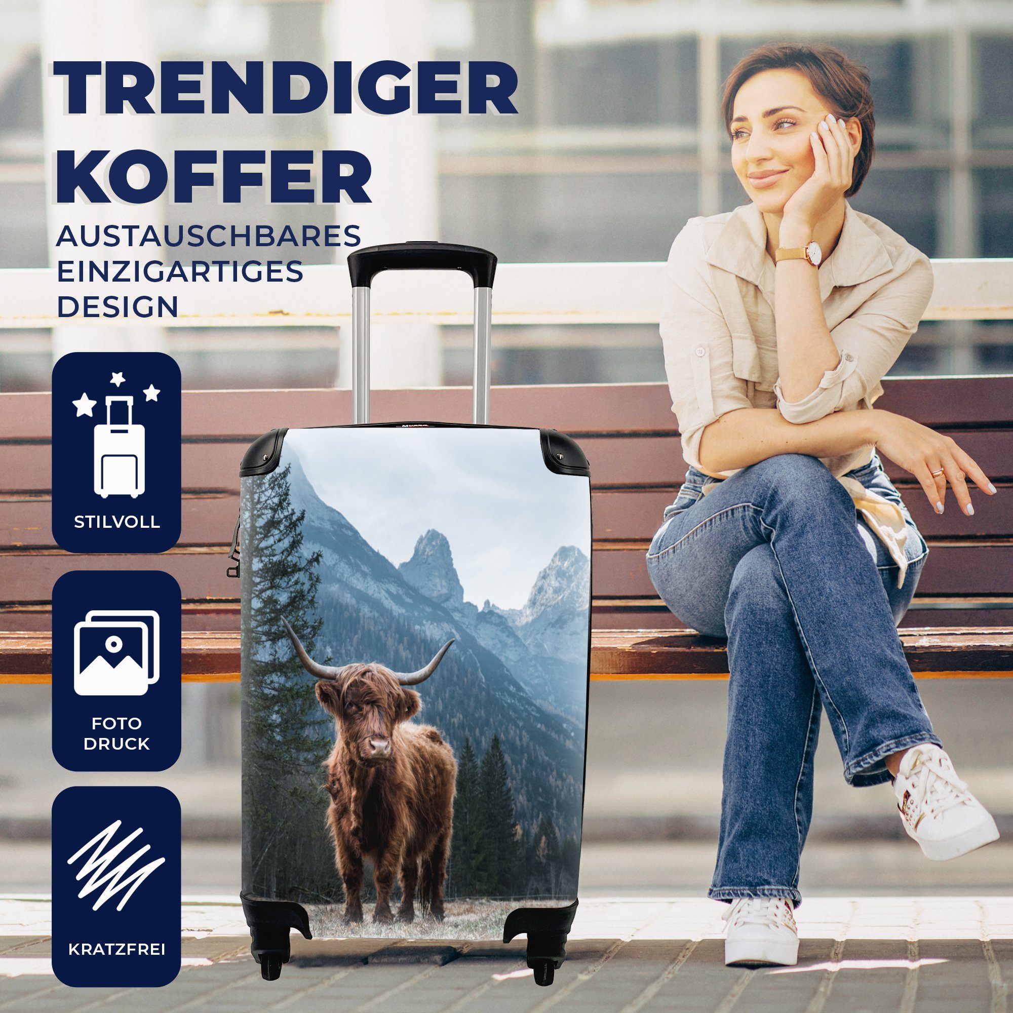 Trolley, Berg - Natur, Schottische mit Highlander - - Kuh Ferien, Reisekoffer - für 4 Landschaft Rollen, Handgepäck Handgepäckkoffer Reisetasche MuchoWow rollen, - Bäume