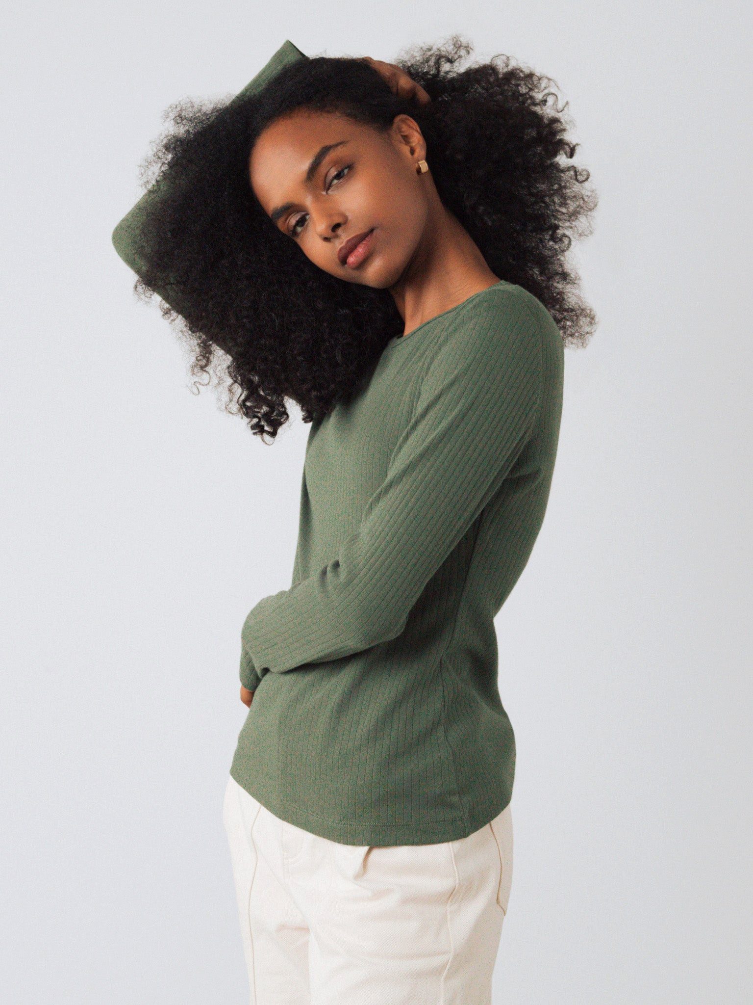 HONEST BASICS T-Shirt Geripptes Langarm Shirt aus Bio- und recycelter Baumwolle – Bild 2 von 4