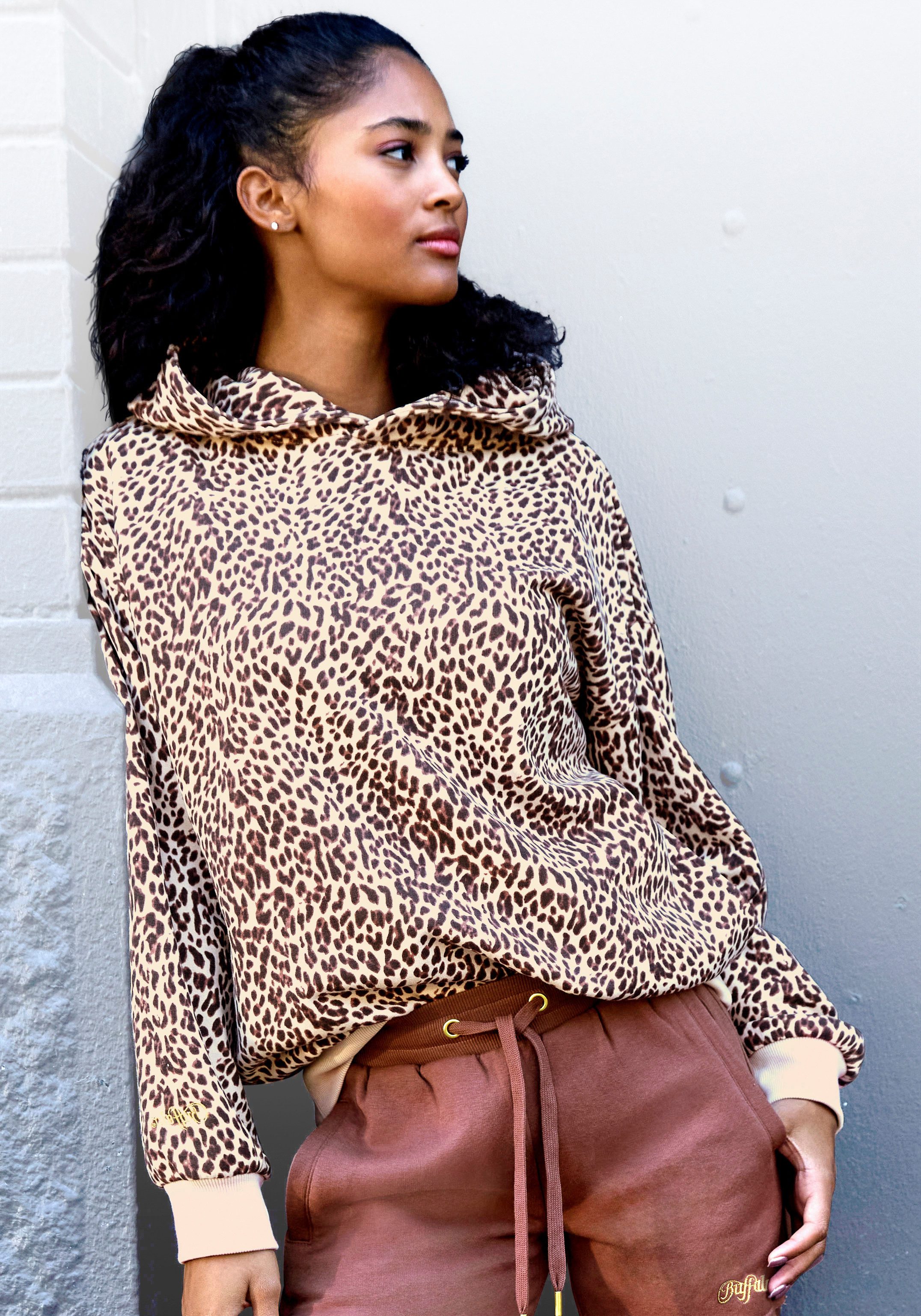 Buffalo Kapuzenpullover in Leo-Optik
