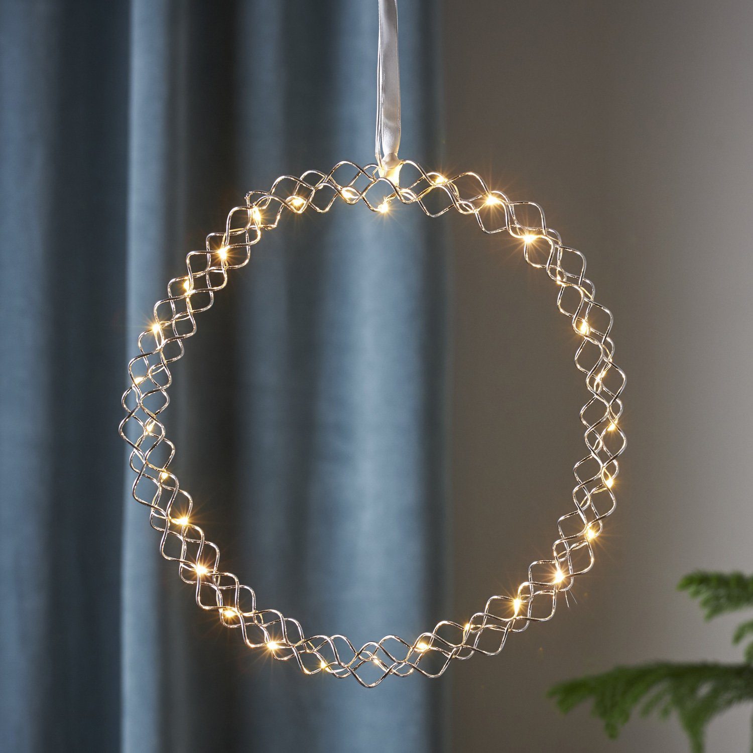STAR TRADING Dekokranz LED Lichtkranz Fenster Türschmuck Wandkranz 30LED si günstig online kaufen
