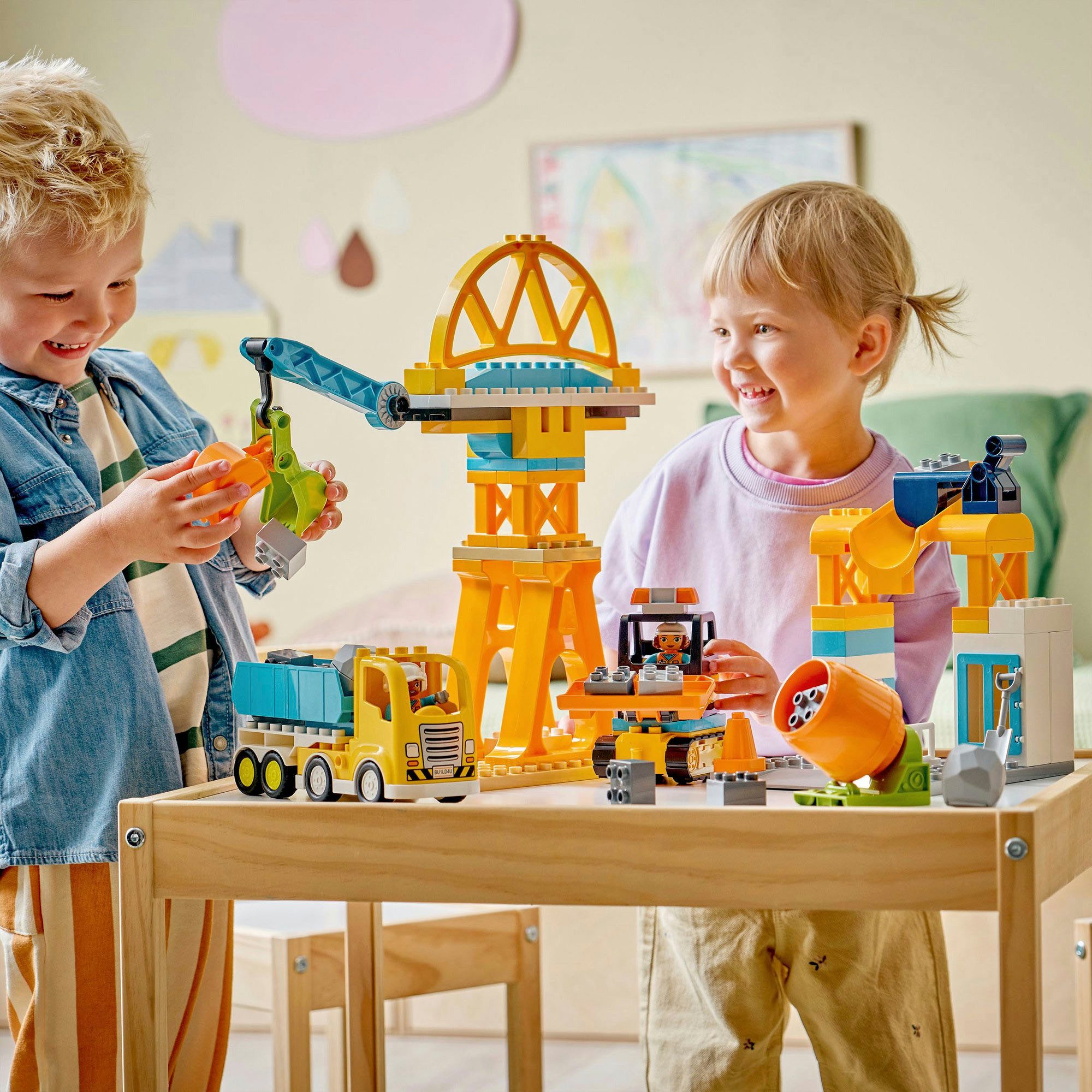 LEGO® Baustelle mit Baufahrzeugen – 3-in-1-Set (10476), LEGO DUPLO Town Konstruktionsspielsteine, (84 St), Made in Europe – Bild 2 von 5