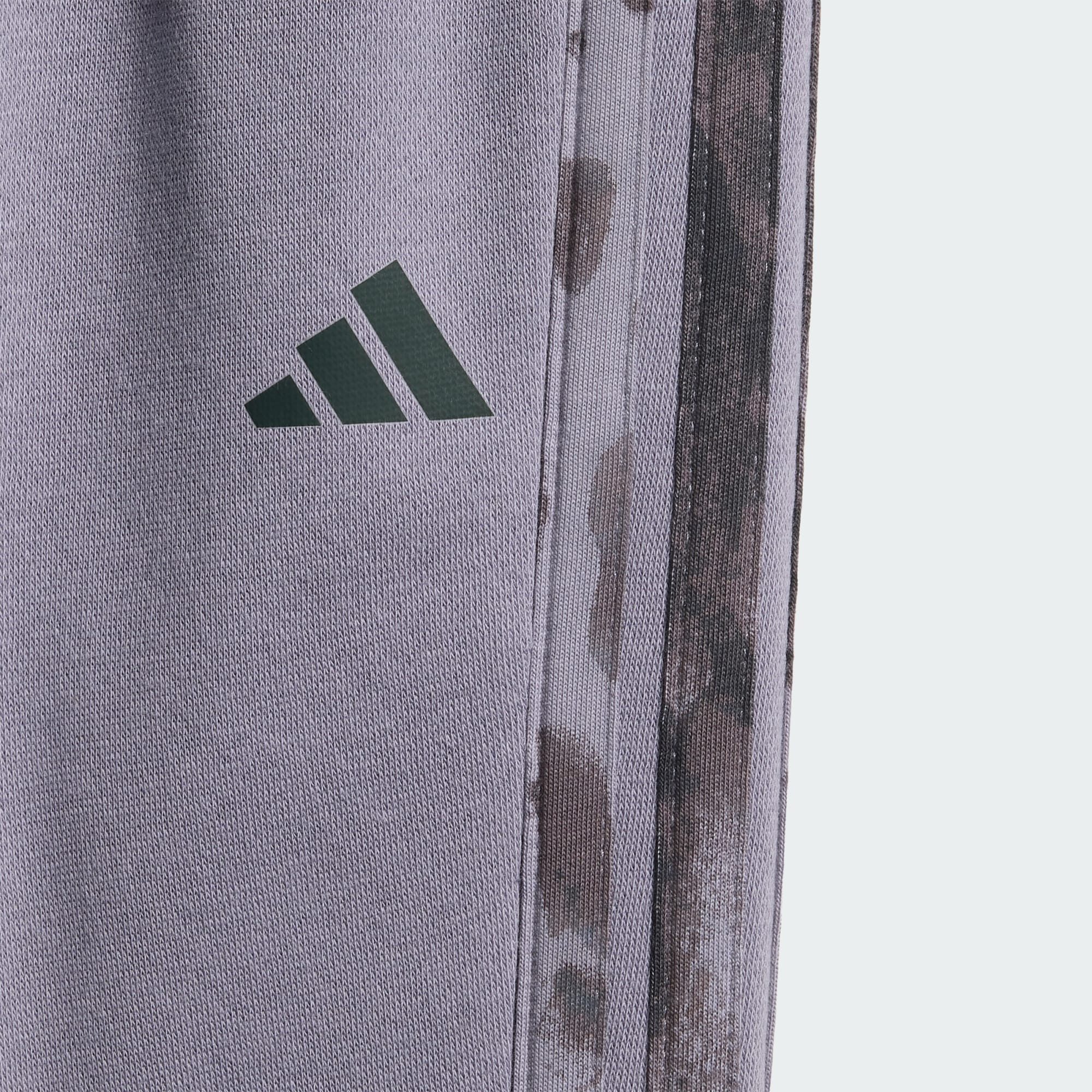 adidas Sportswear Trainingsanzug SEASONAL ESSENTIALS CAMO KIDS JOGGINGANZUG, FLEECE (1-tlg) – Bild 4 von 5
