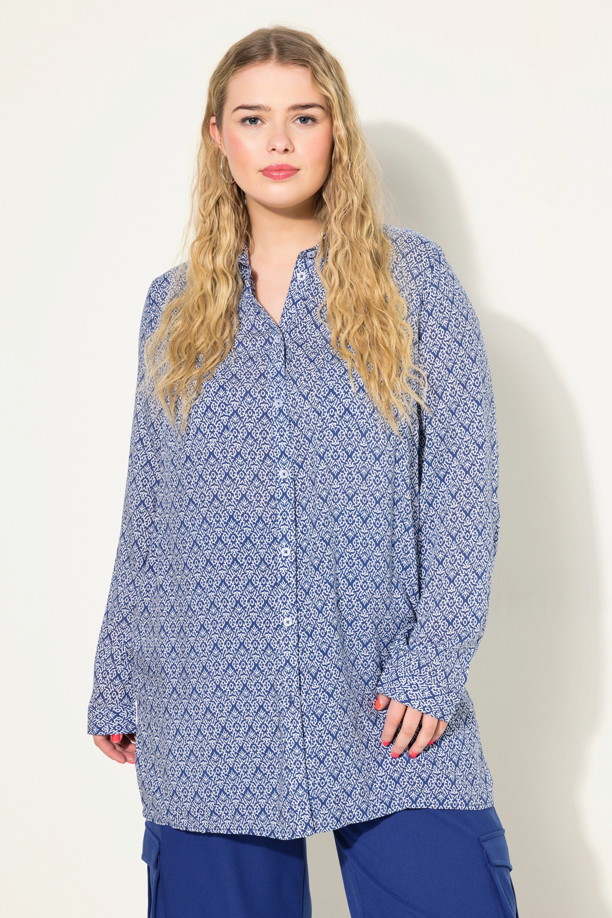 Longbluse Hemdbluse Boxy Shape grafischer Print Hemdkragen