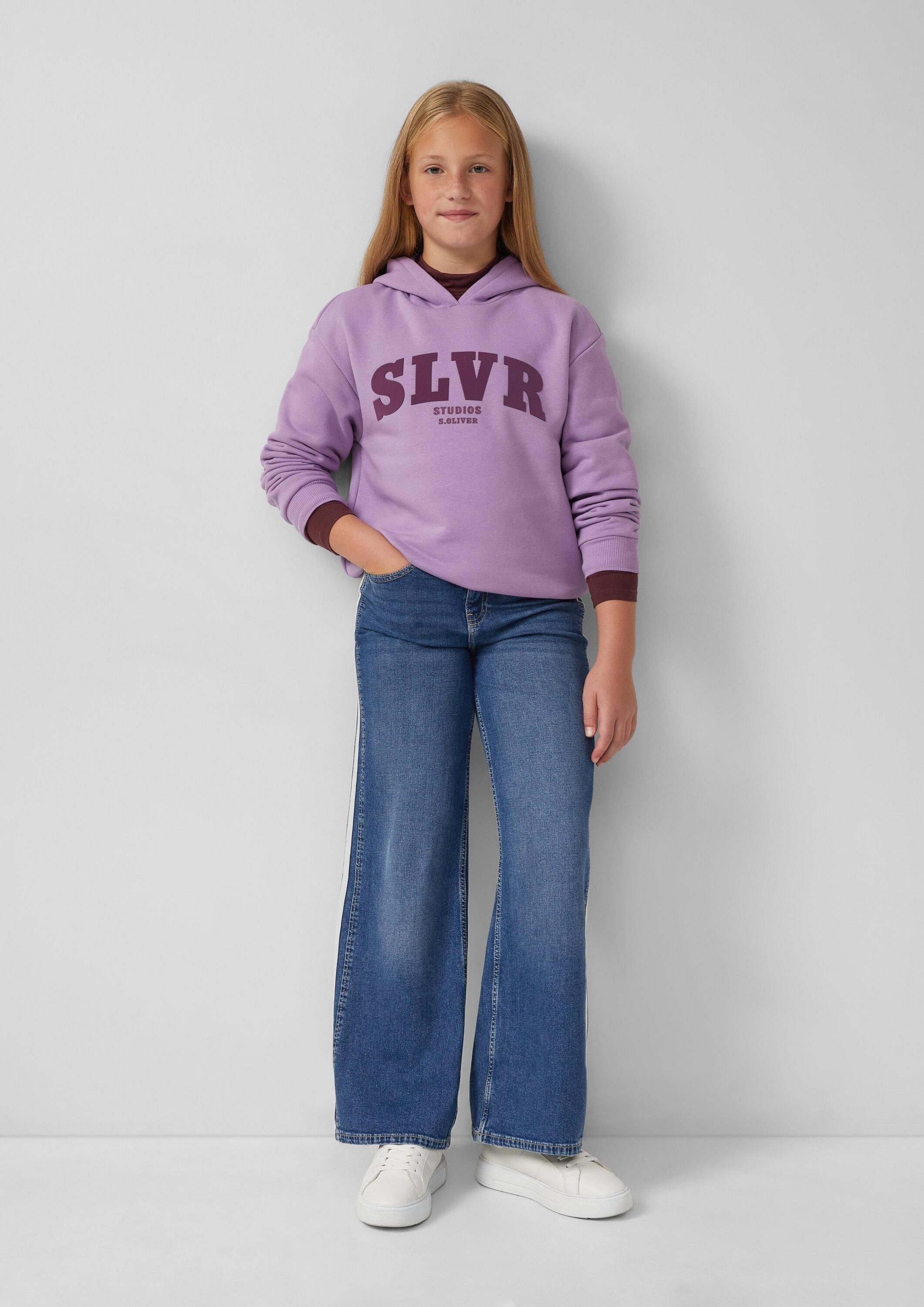s.Oliver Sweatshirt Sweatshirt Kapuzen-Sweatshirt mit Frontprint und kuscheliger Innenseite