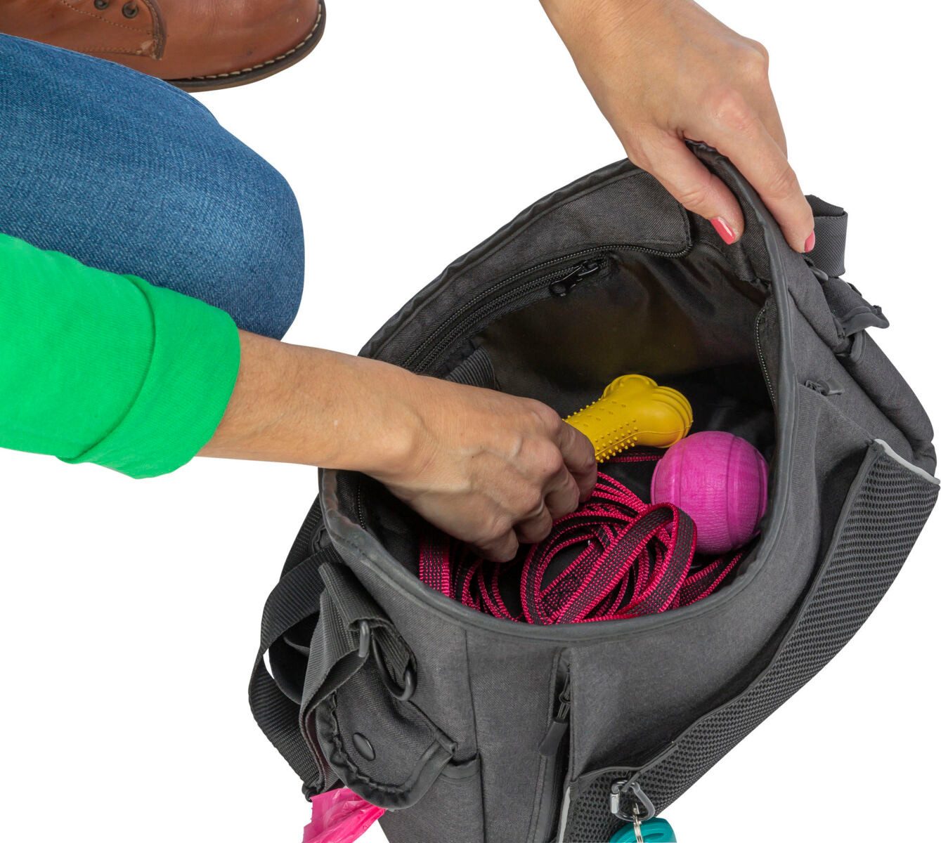 TRIXIE Leckerlibeutel Gassi- und Dummy-Tasche - anthrazit - 34 × 29 × 9 cm