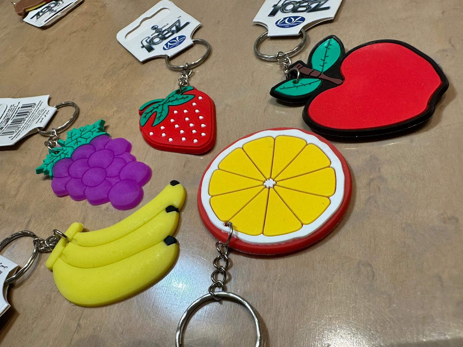 Whitehouse Leisure International Ltd Schlüsselanhänger Schlüsselanhänger Kinder Mini Anhänger keychain Apfel, Schlüsselanhänger Food Essen Lebensmittel Geschenk Hund Frau Herren