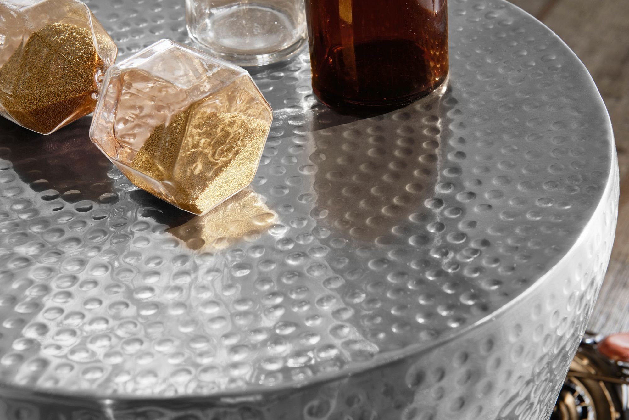 Aluminium KADIMA Beistelltisch Unikat aus DESIGN Hammerschlag-Dekotisch Exotisches -