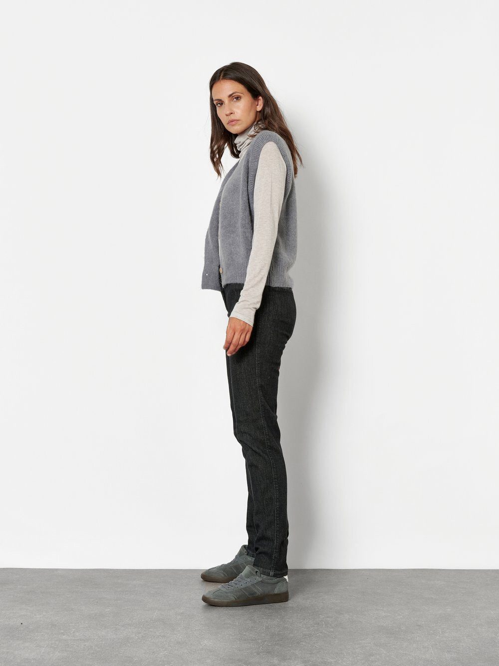 TONI Slim-fit-Jeans Jenny mit sportlichem Gummibund hinten