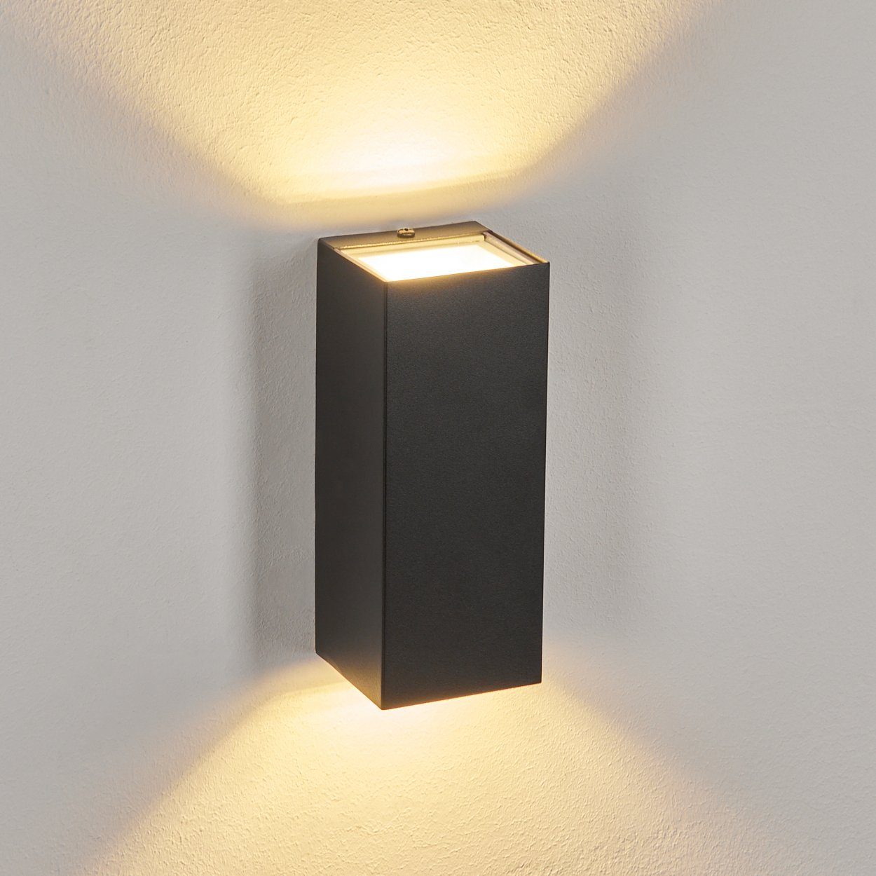 hofstein Wandlampe Lichteffekt, Schwarz/Klar, »Exiles« 950 Kelvin, Außen-Wandleuchte Lumen, 3000 aus mit Metall/Kunststoff Außenlampe IP44 moderne LED in