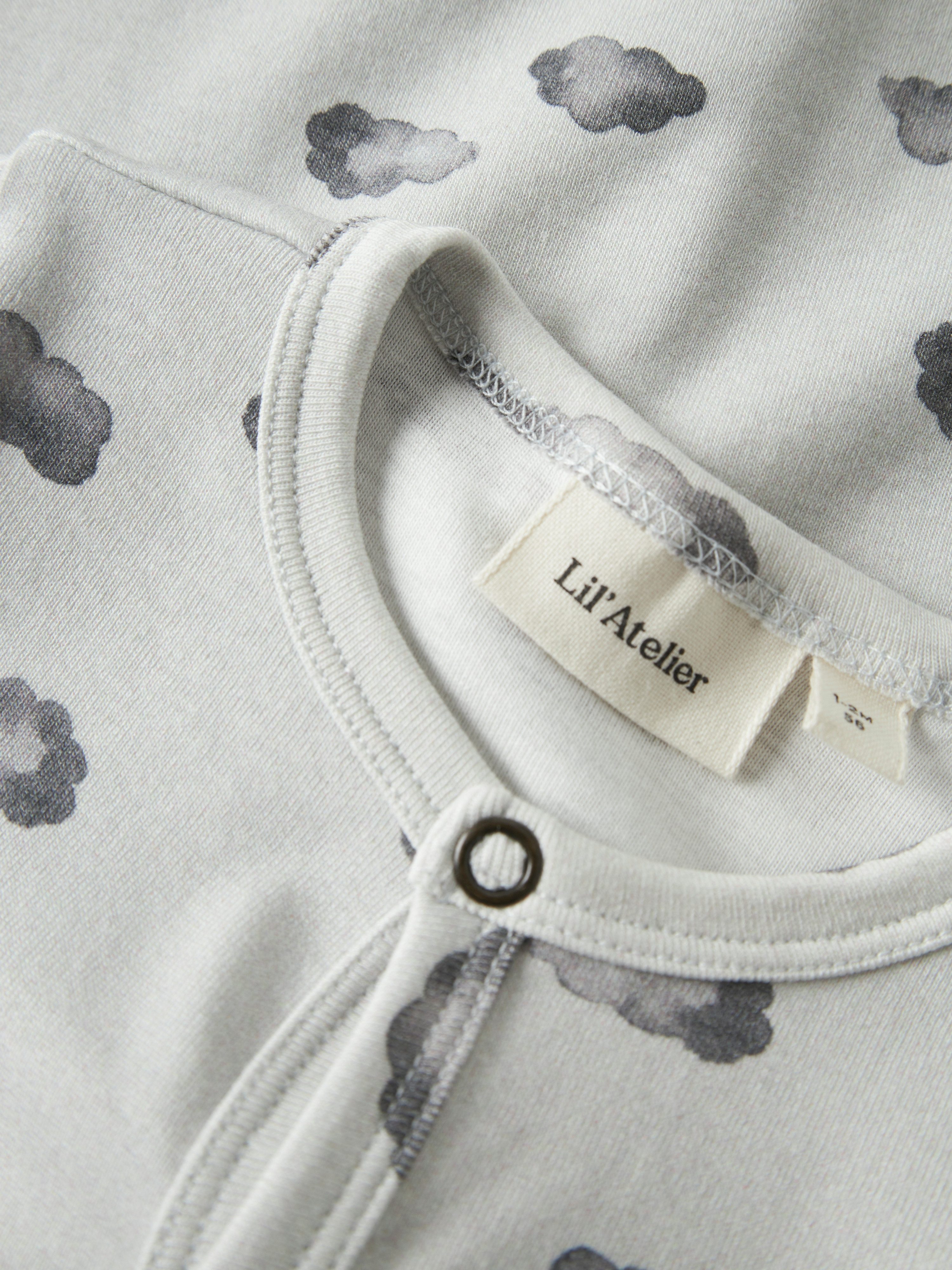 Lil' Atelier Schlafanzug NBMGIO LS NIGHTSUIT LIL aus Baumwollmischung, bequeme Passform, mit Druckknöpfen